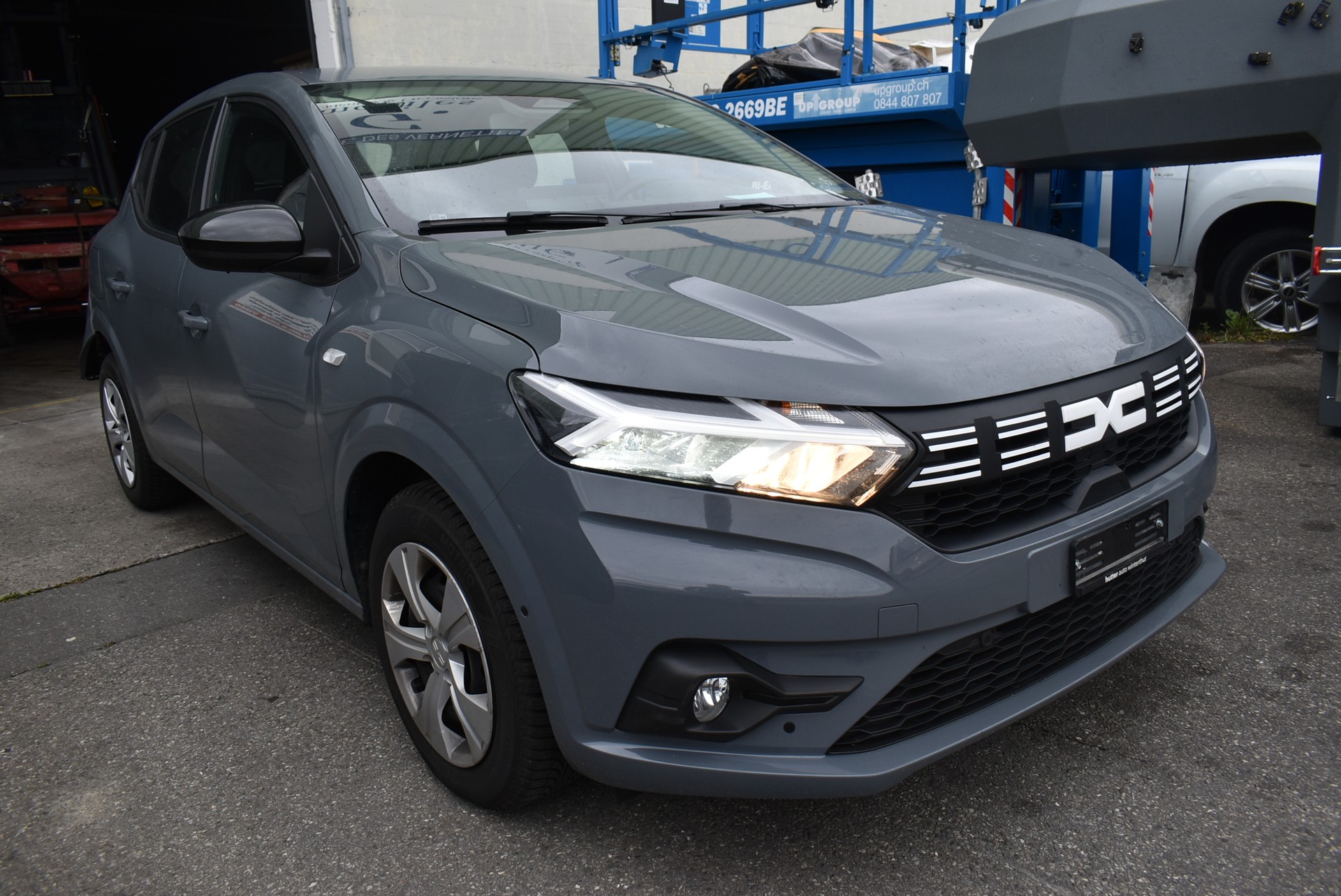 DACIA Sandero TCe 90 Journey CVT-image-0