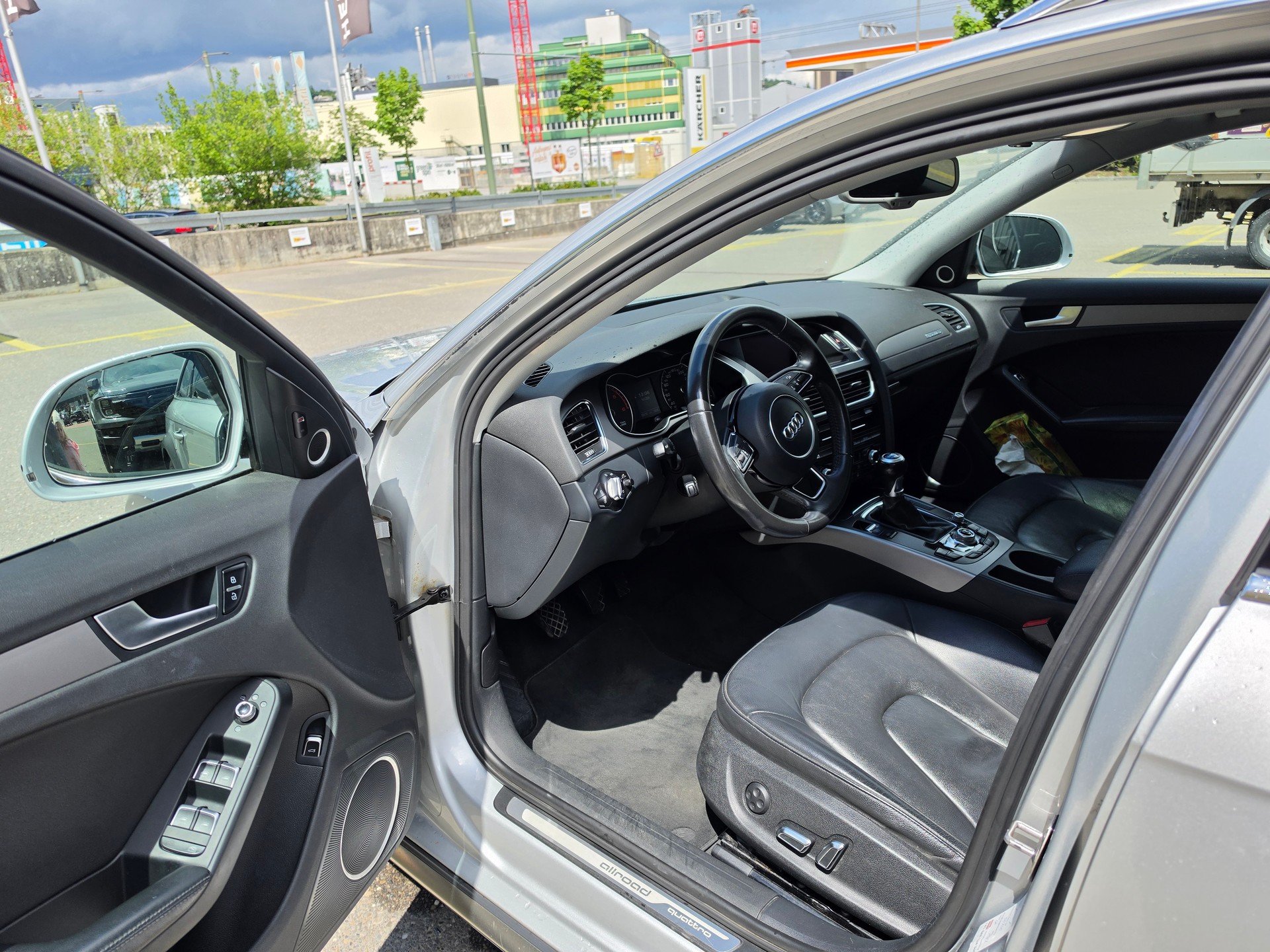 AUDI A4 Allroad 2.0 TDI 177 PS-image-5