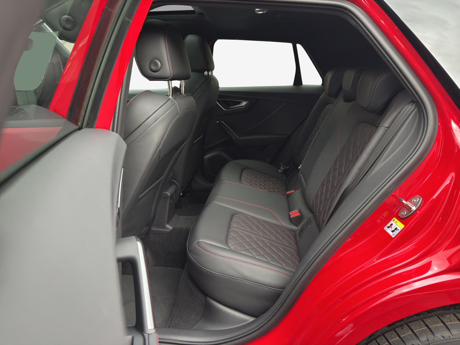 AUDI Q2 40 TFSI S line Attraction quattro S-tronic-image-11