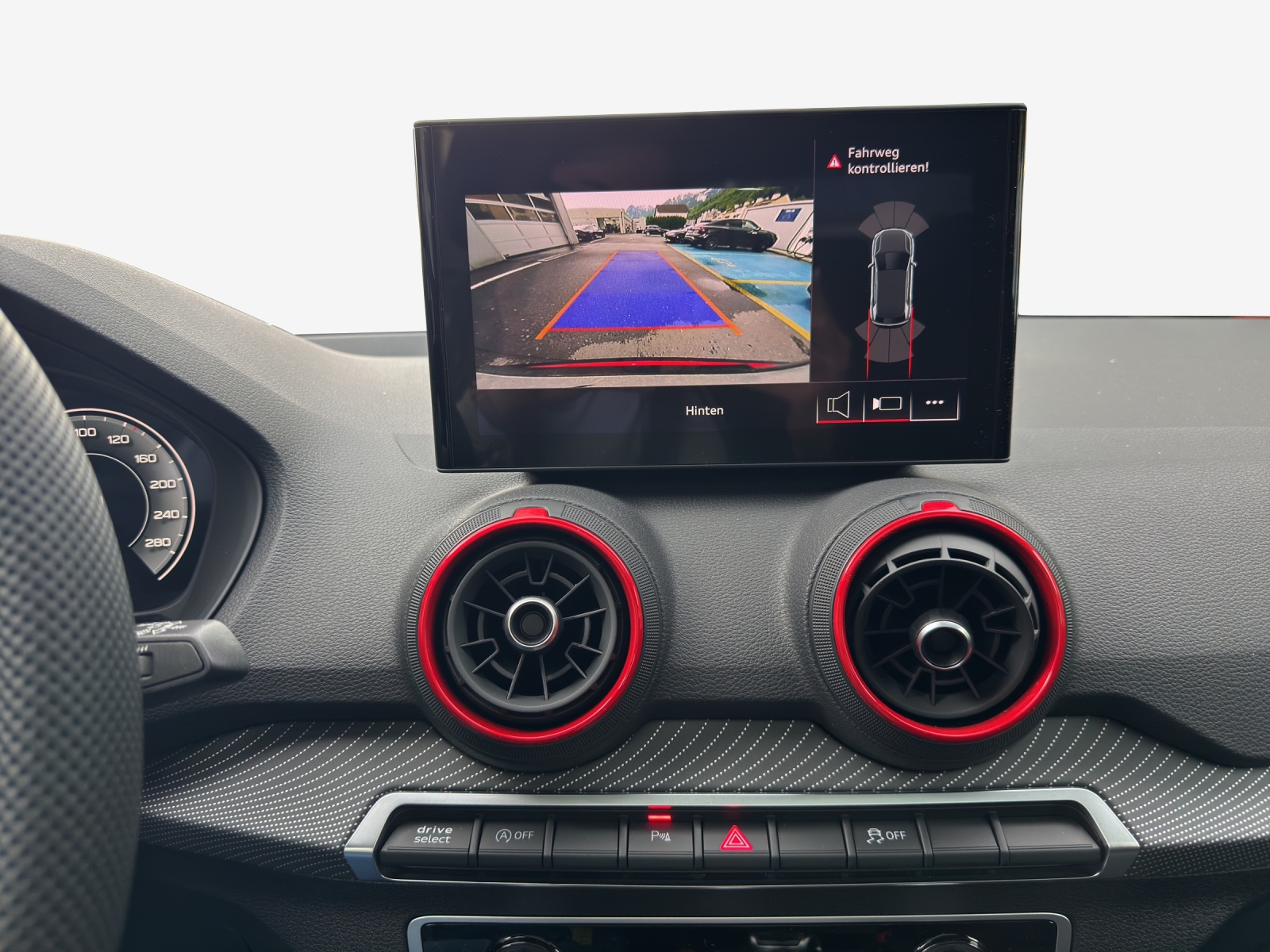 AUDI Q2 40 TFSI S line Attraction quattro S-tronic-image-15