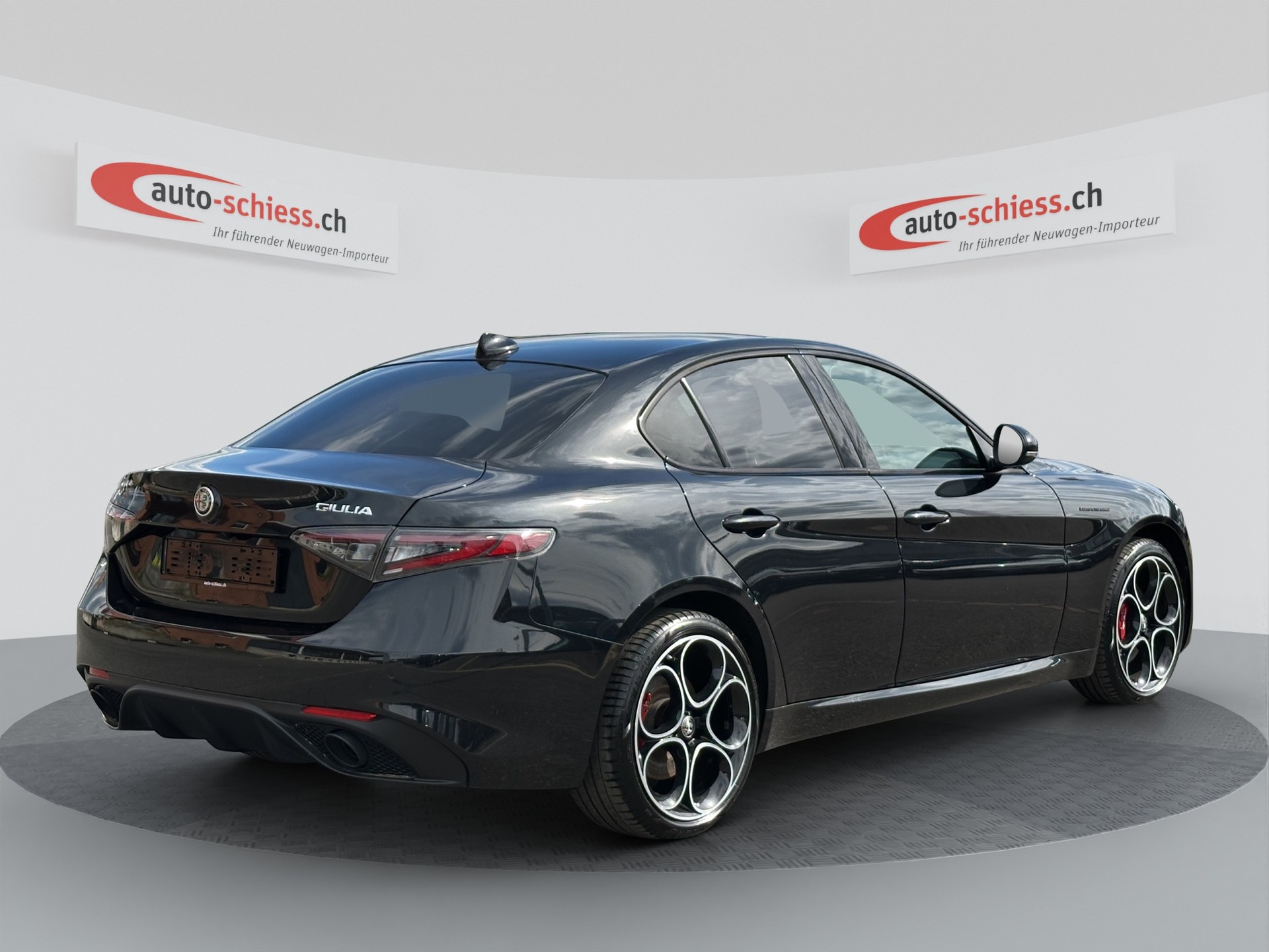 ALFA ROMEO Giulia 2.0 Competizione Q4 AT8-image-4