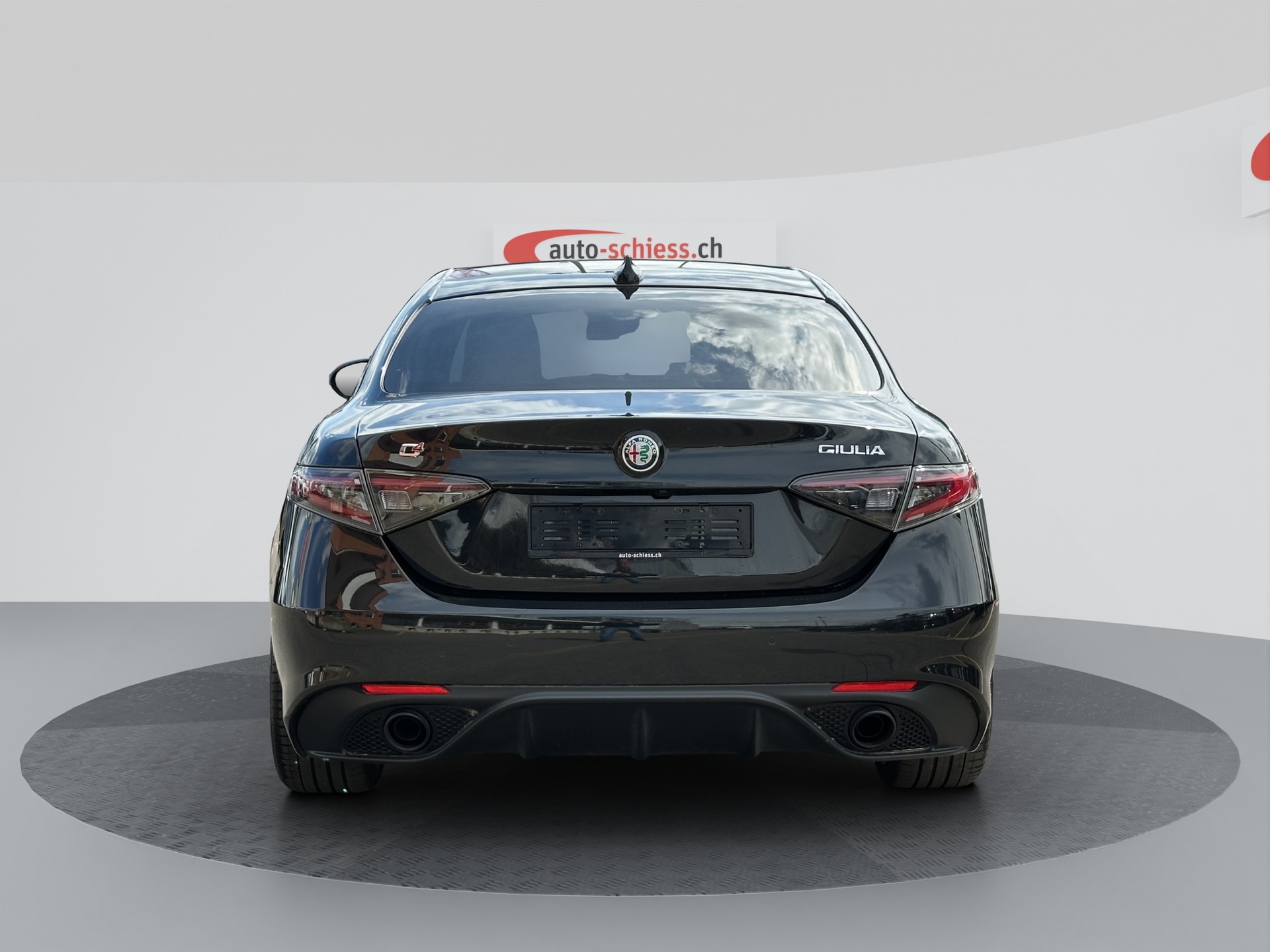 ALFA ROMEO Giulia 2.0 Competizione Q4 AT8-image-3