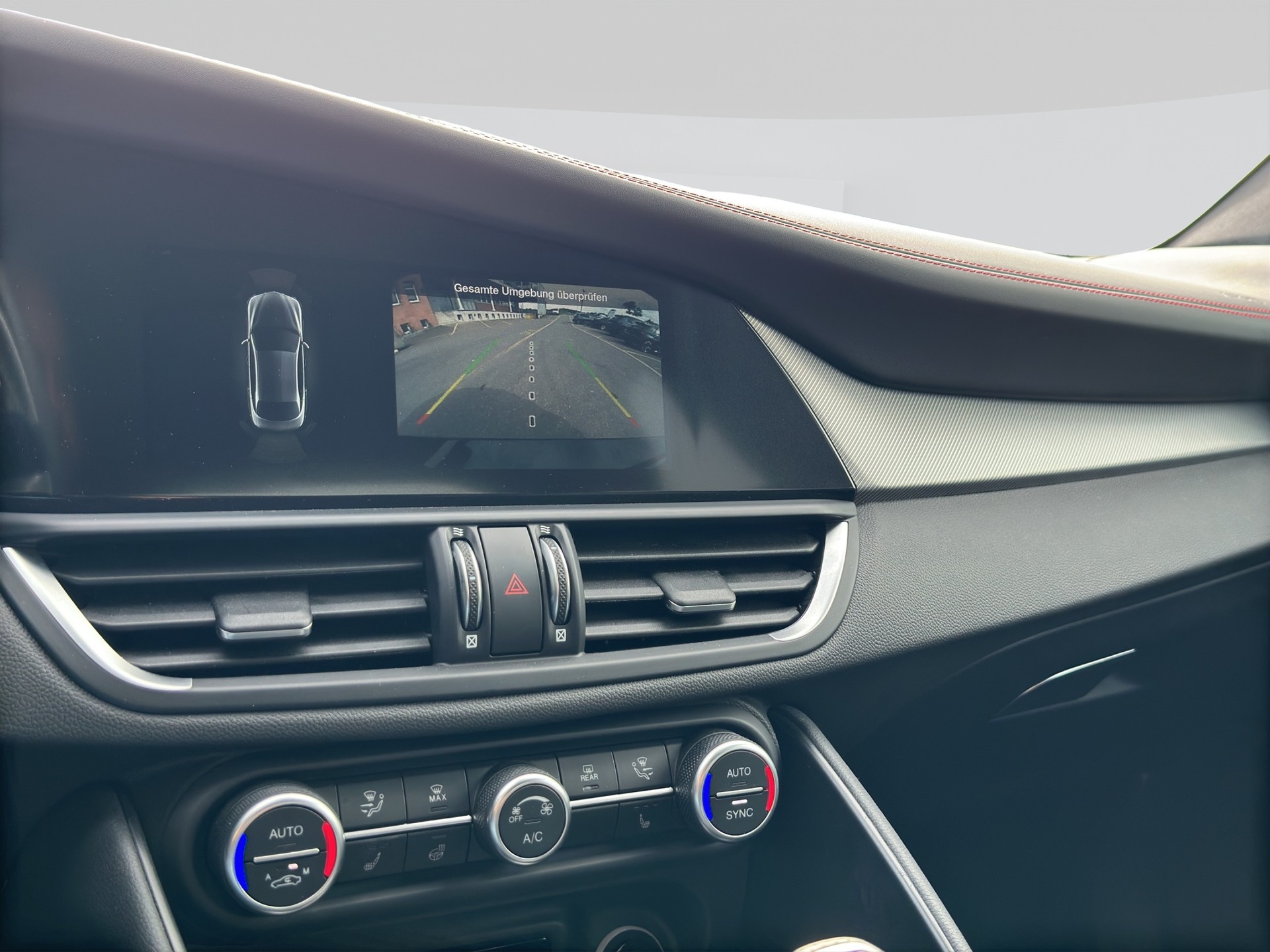 ALFA ROMEO Giulia 2.0 Competizione Q4 AT8-image-13