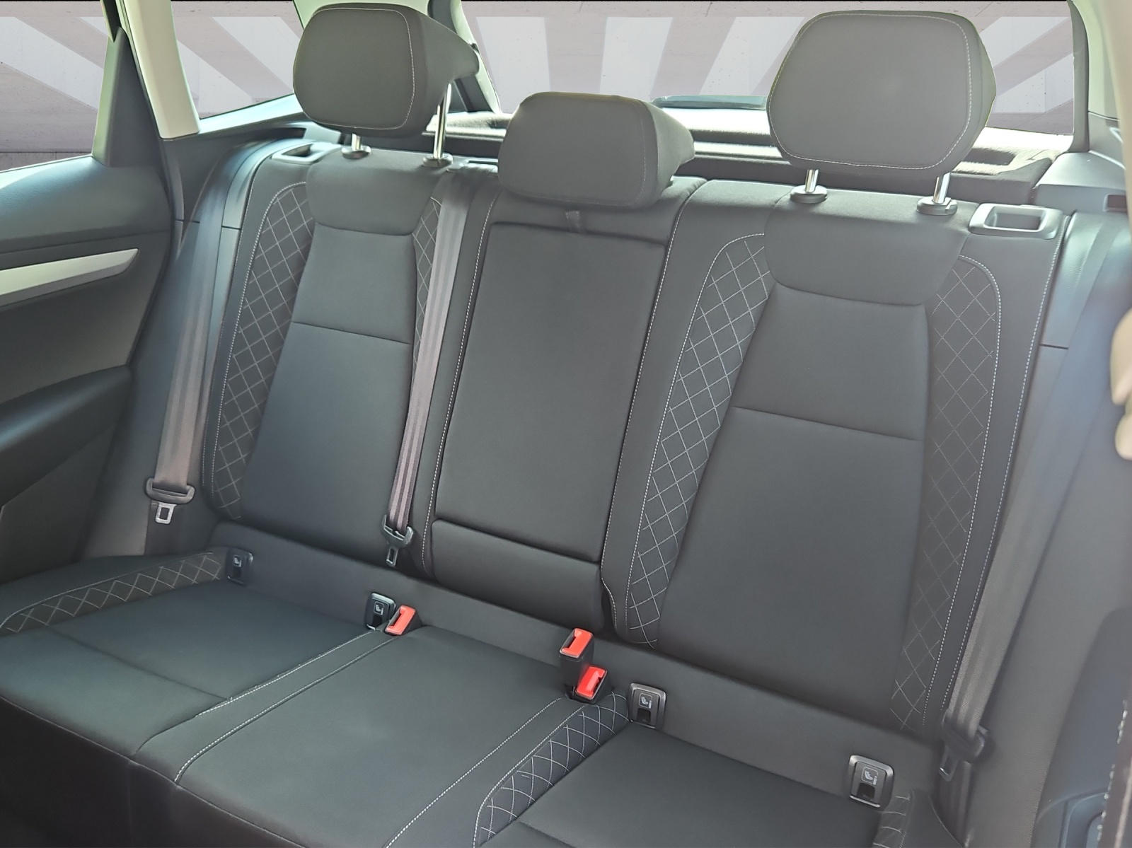 SKODA Karoq 2.0 TDI CR Ambition 4x4 DSG-image-8