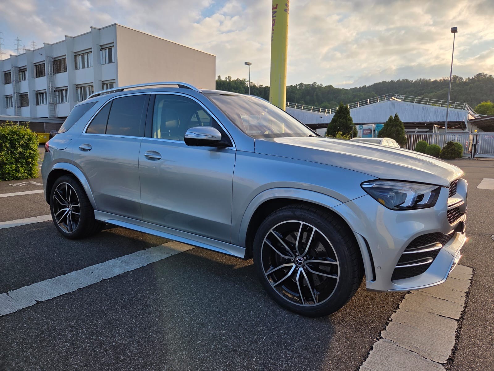 MERCEDES-BENZ GLE 450 AMG Line 4matic-image-0