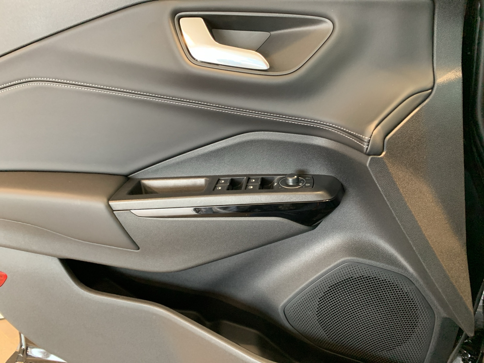 FORD Puma 1.0 EcoB Hybrid 125 Titanium-image-7