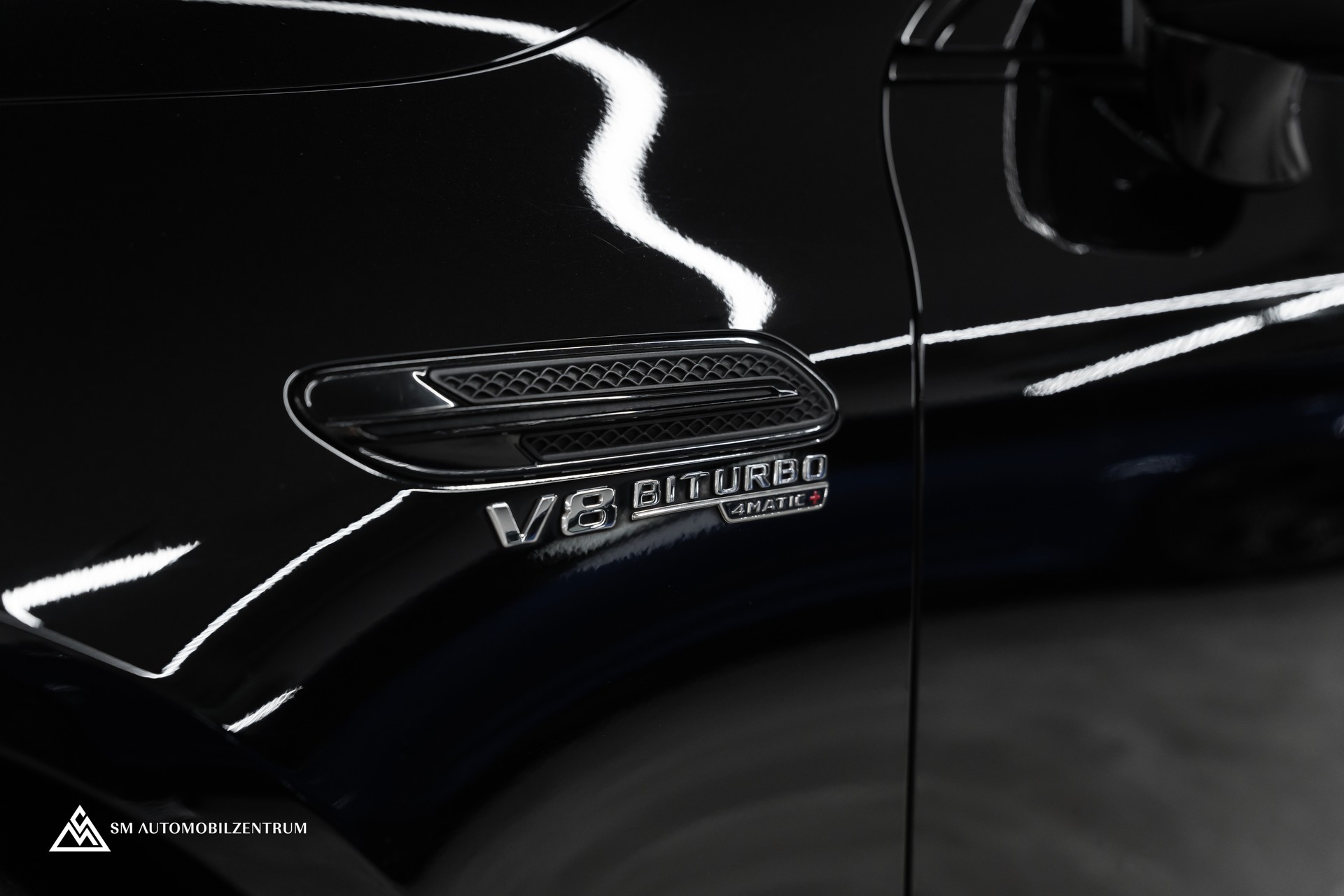 MERCEDES-BENZ AMG GT 63 S 4matic+ / Aero Paket / 360° / Head-Up / Panorama-showroom-element-3