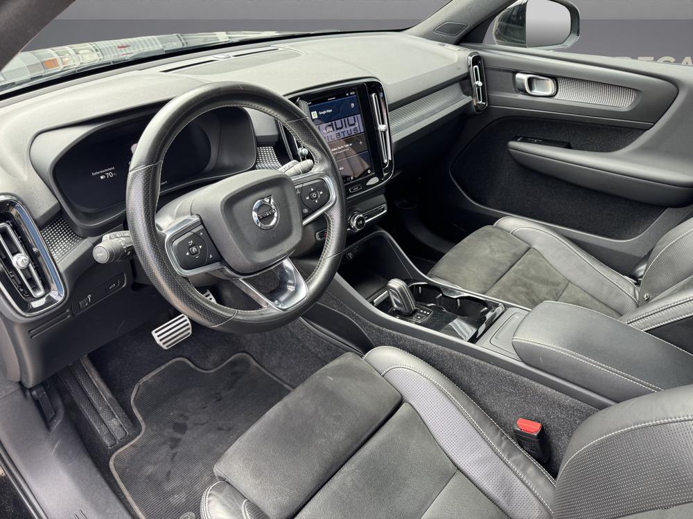 VOLVO XC40 Recharge P8 Twin AWD Pure Electric Plus (CH-Fahrzeug)-image-6