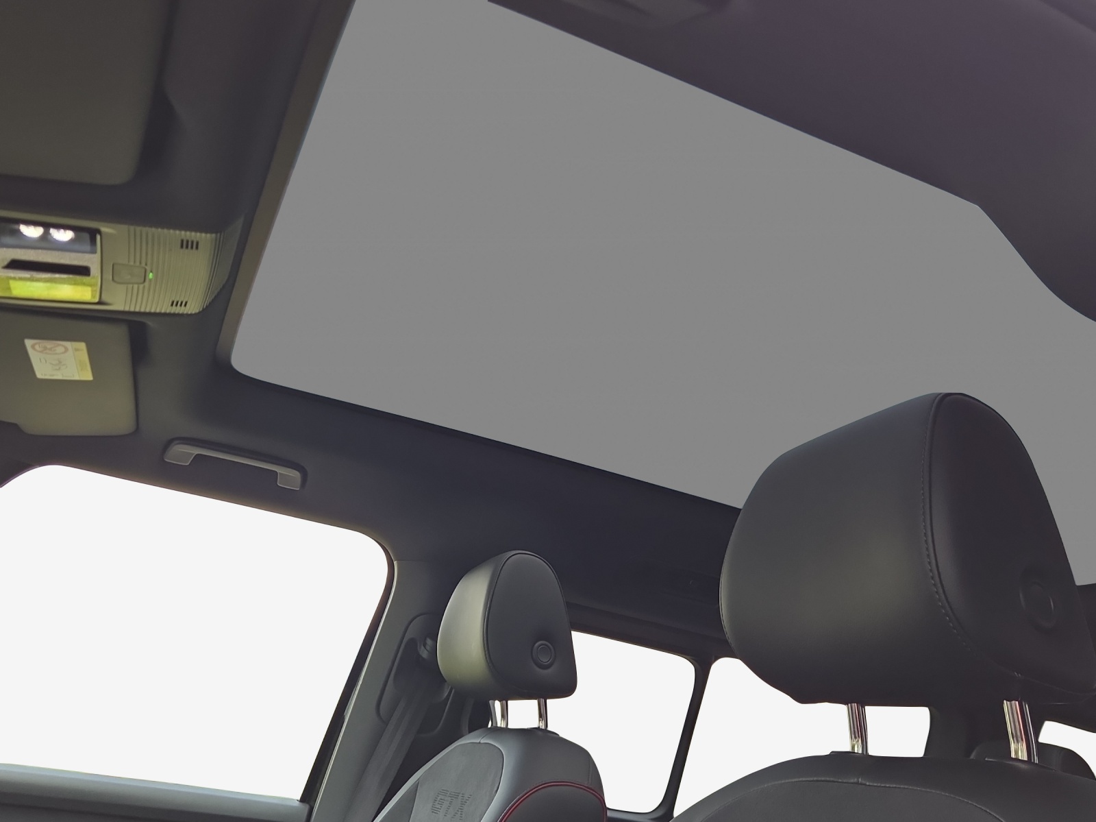 VW ID.Buzz LWB GTX 4 Motion-image-14