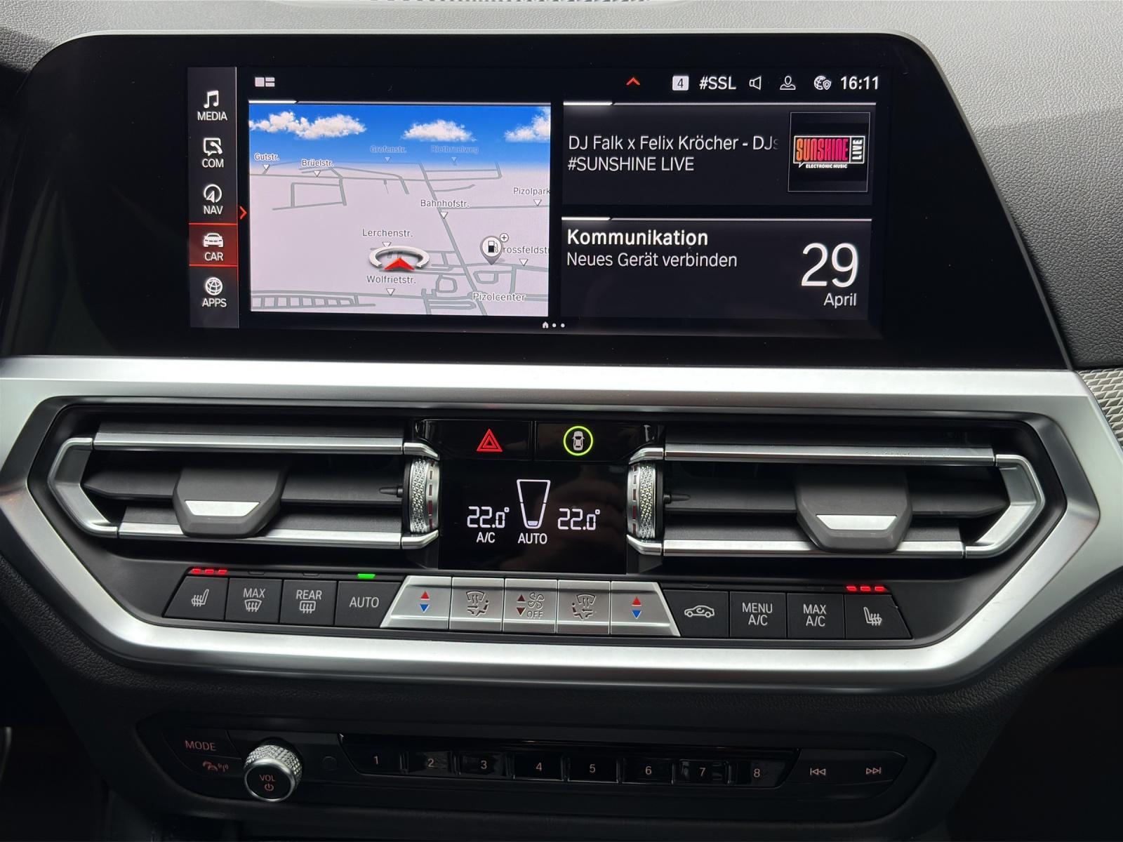 BMW M240i xDrive Coupé-image-11