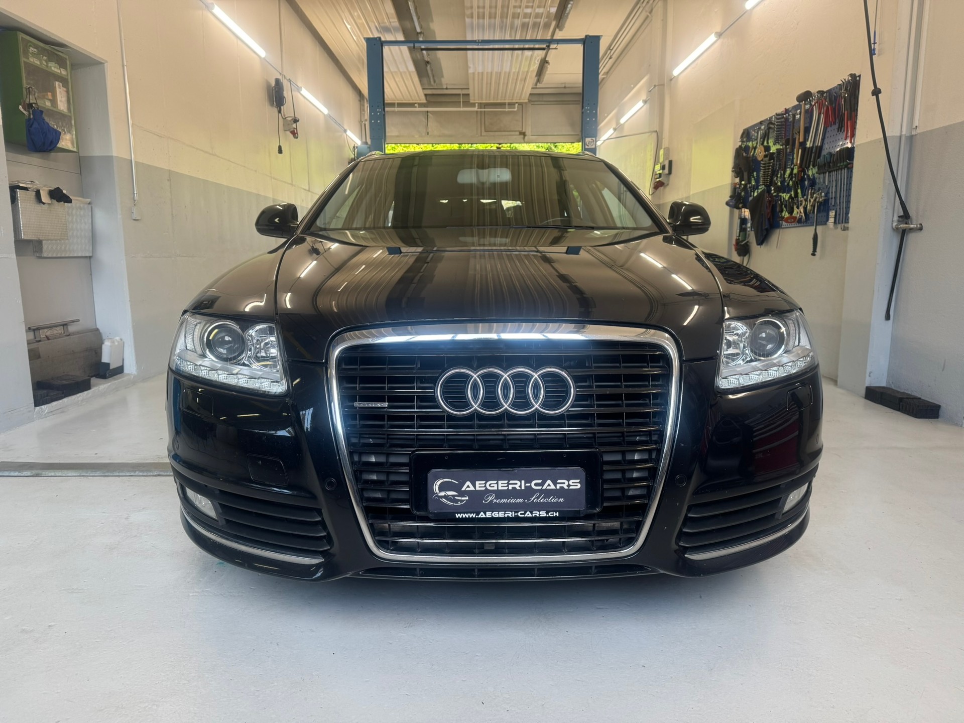 AUDI A6 Avant 3.0 V6 TDI quattro tiptronic-showroom-element-1