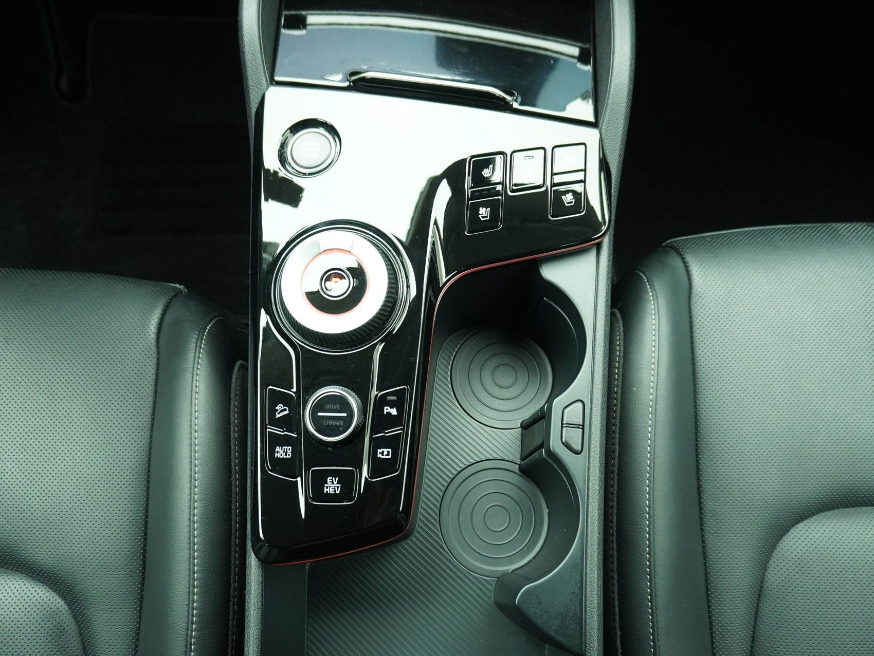 KIA Sportage 1.6 T-GDi PHEV Style Premium 4x4 ** Plug-In Hybrid **-image-14