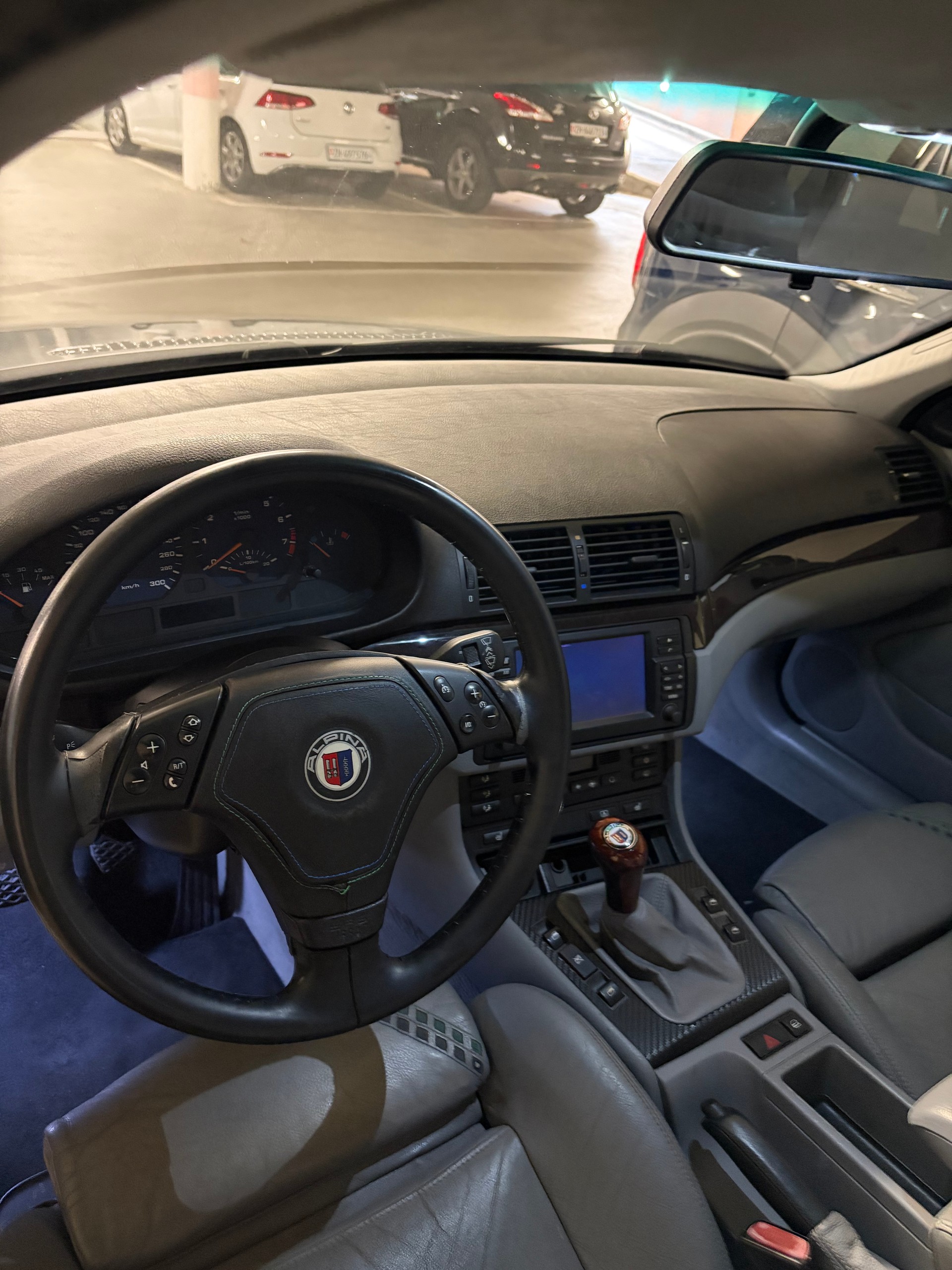 BMW-ALPINA 3.3-image-2
