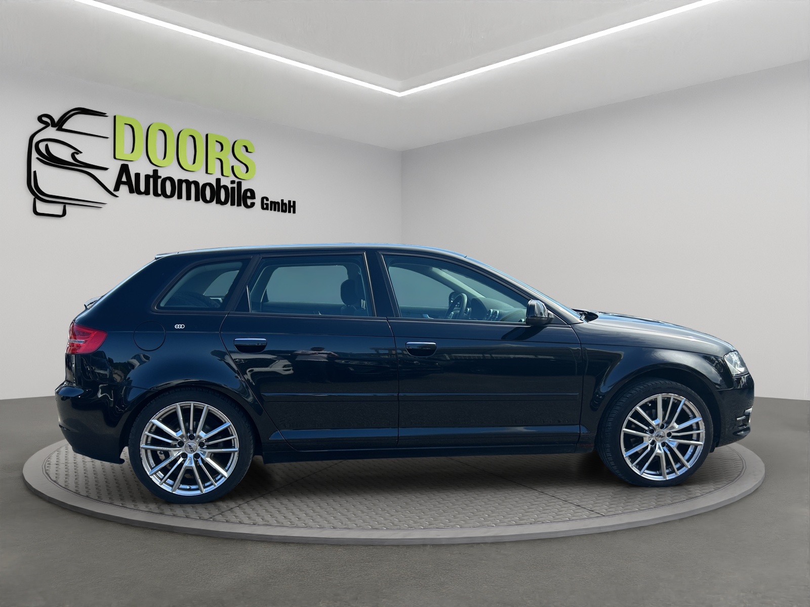 AUDI A3 Sportback 1.2 TFSI Ambition-image-8