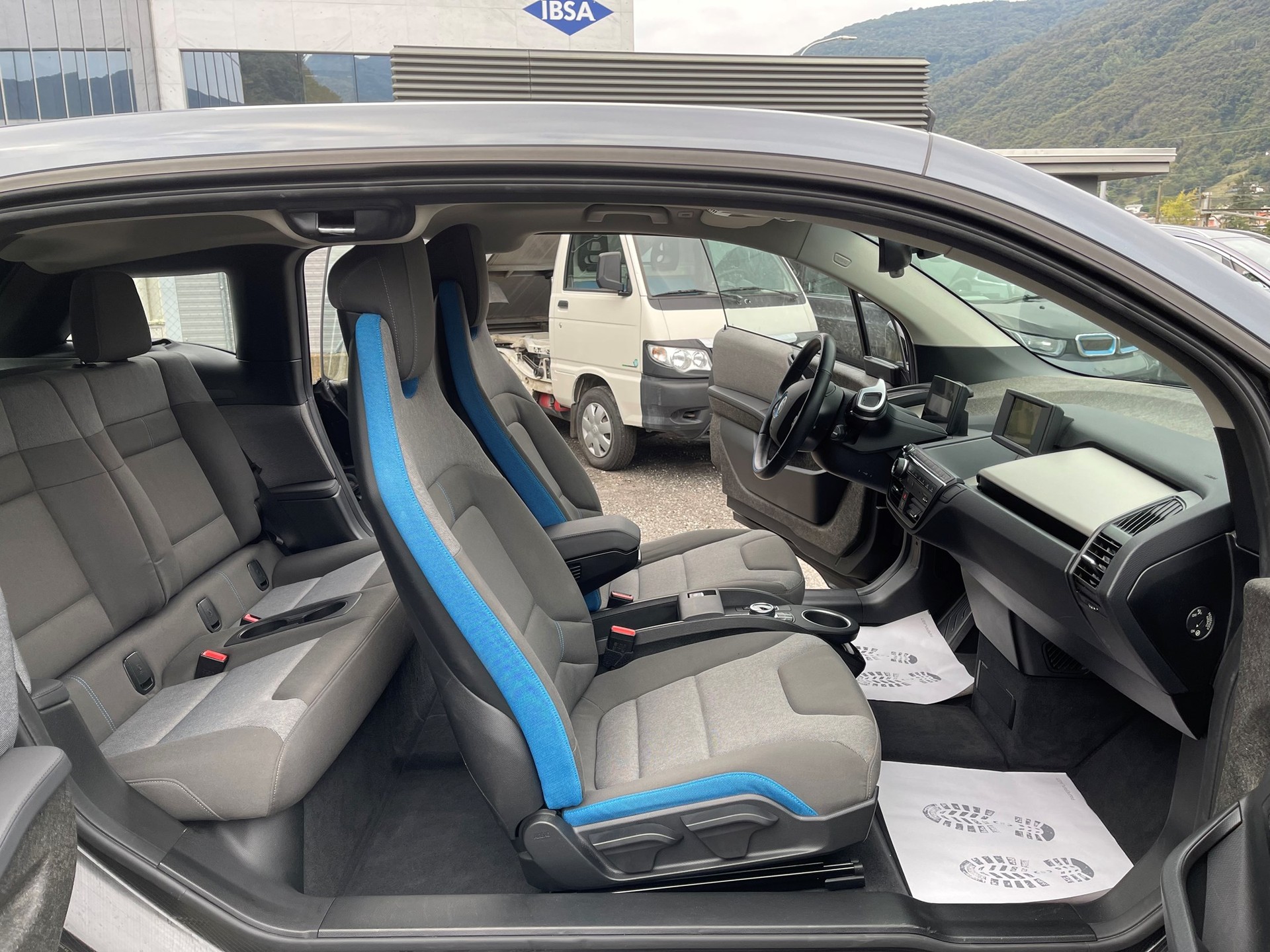 BMW i3 (94Ah)-image-8