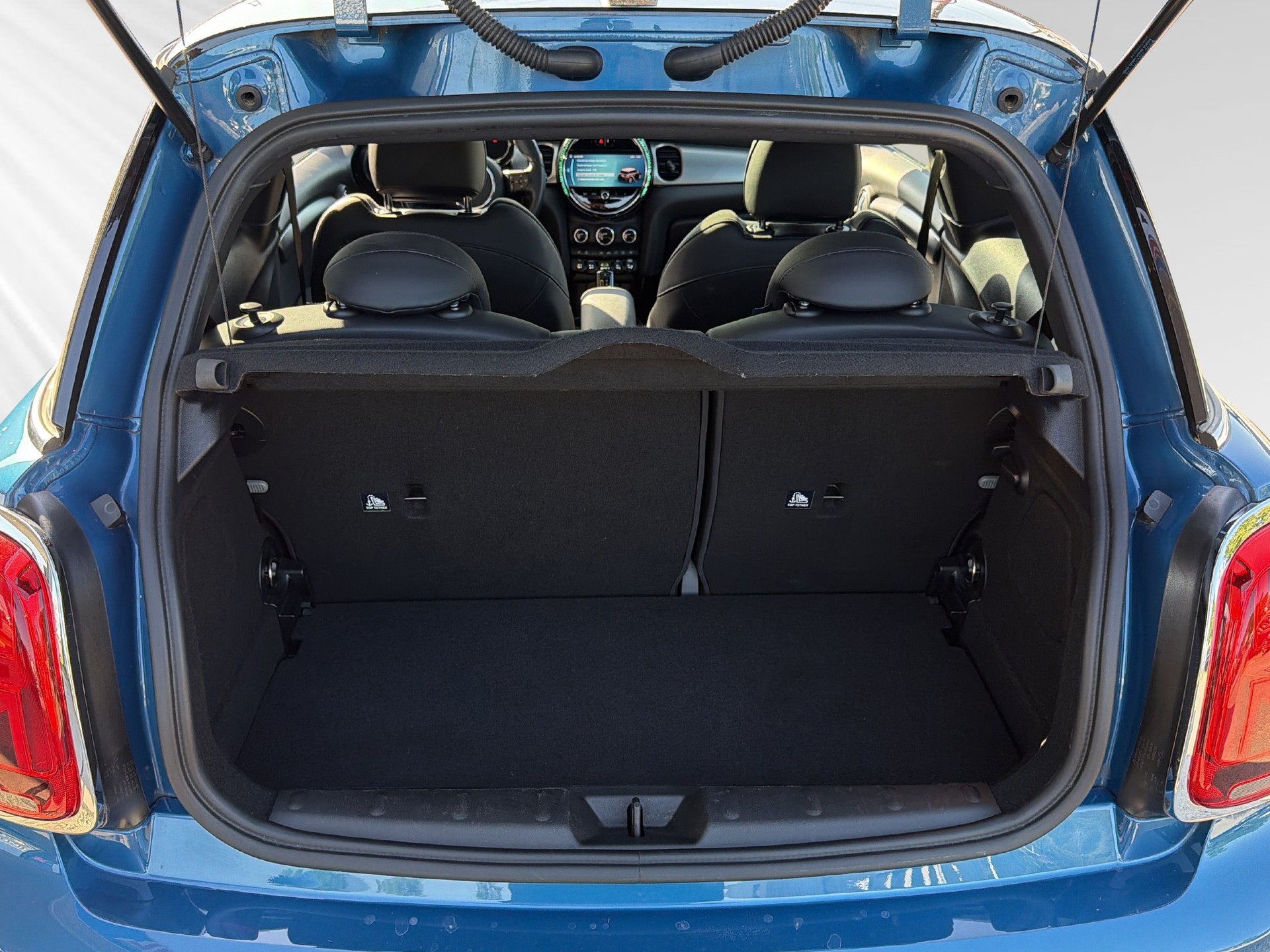 MINI Cooper SE Mosaert Edition-image-7