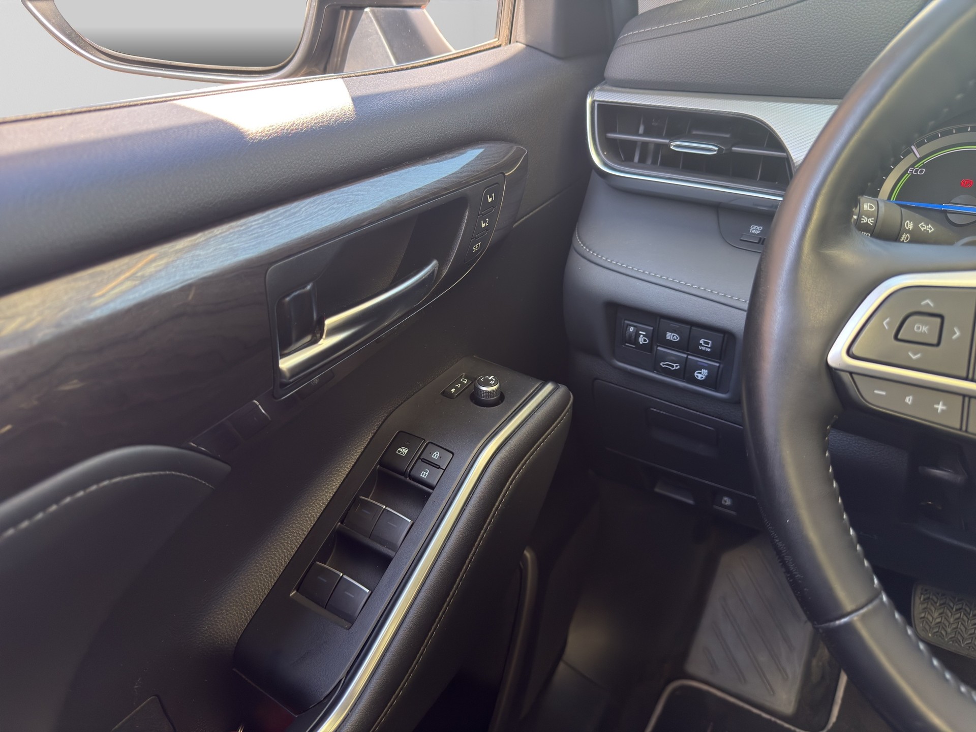 TOYOTA Highlander 2.5 HSD Premium e-CVT-image-11
