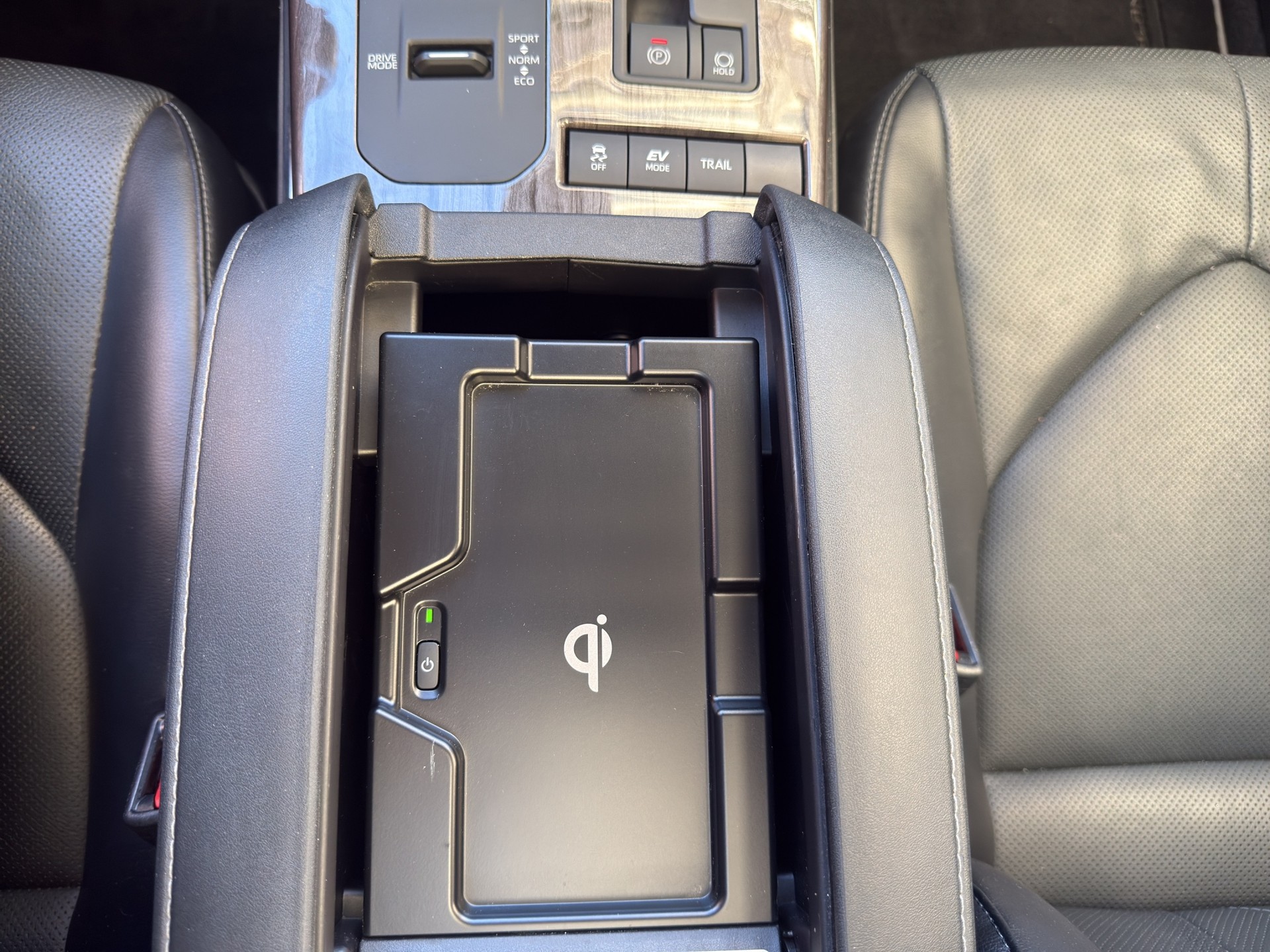 TOYOTA Highlander 2.5 HSD Premium e-CVT-image-24