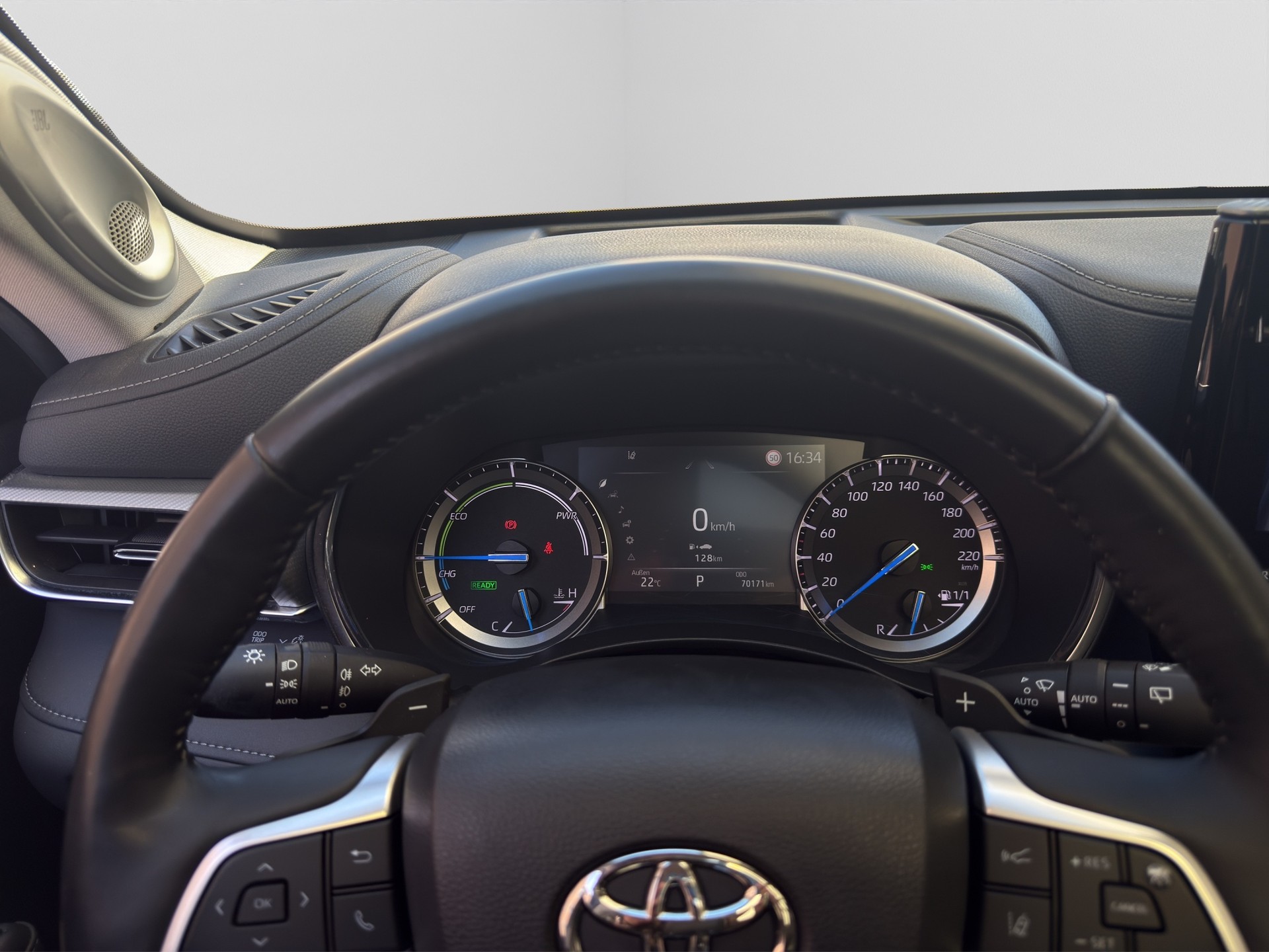 TOYOTA Highlander 2.5 HSD Premium e-CVT-image-10