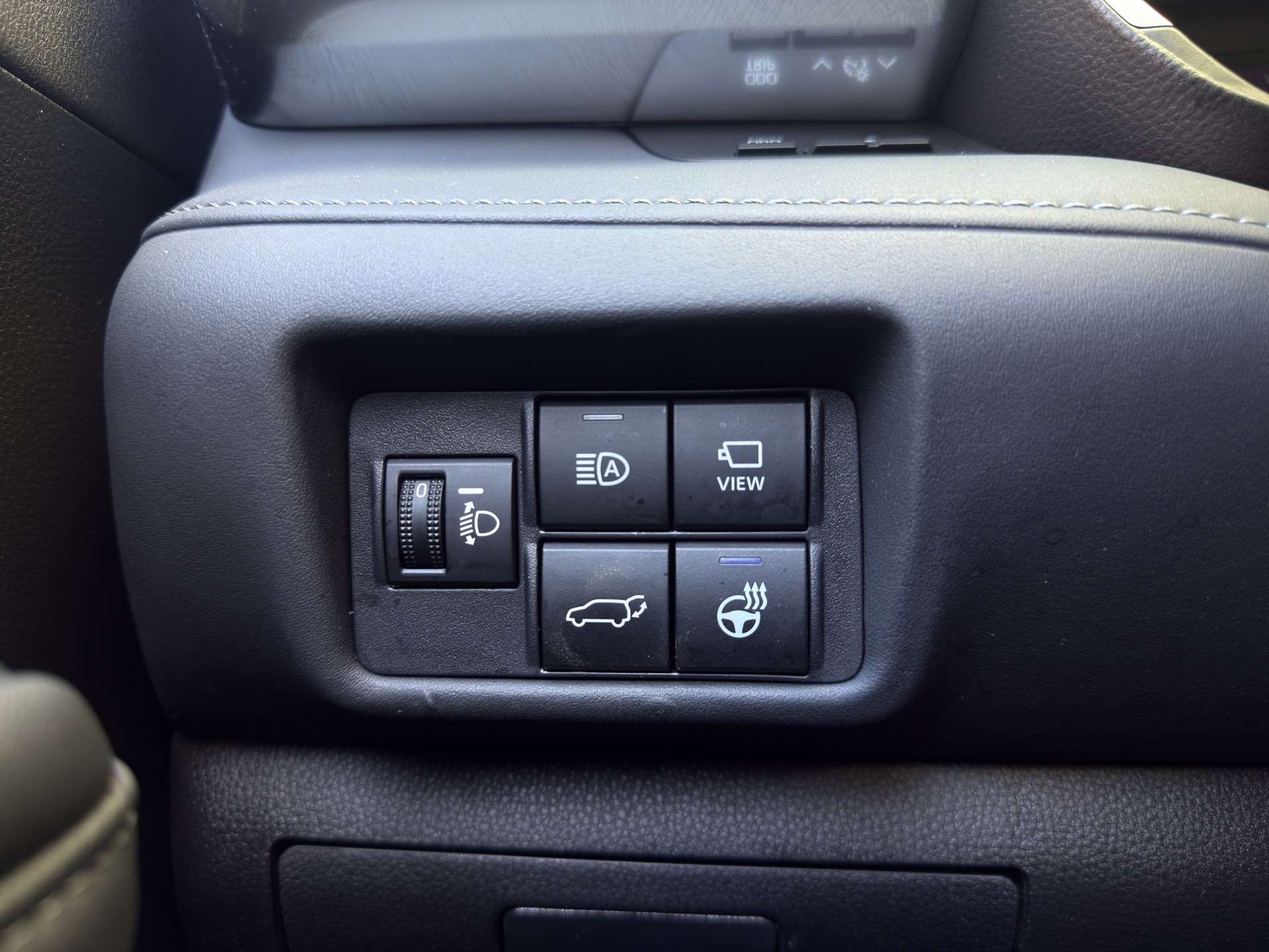 TOYOTA Highlander 2.5 HSD Premium e-CVT-image-25