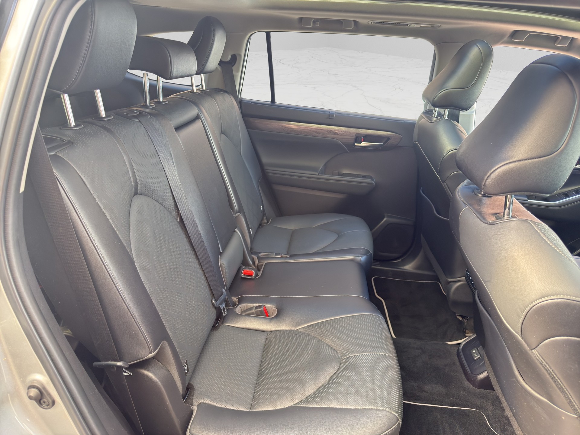 TOYOTA Highlander 2.5 HSD Premium e-CVT-image-20