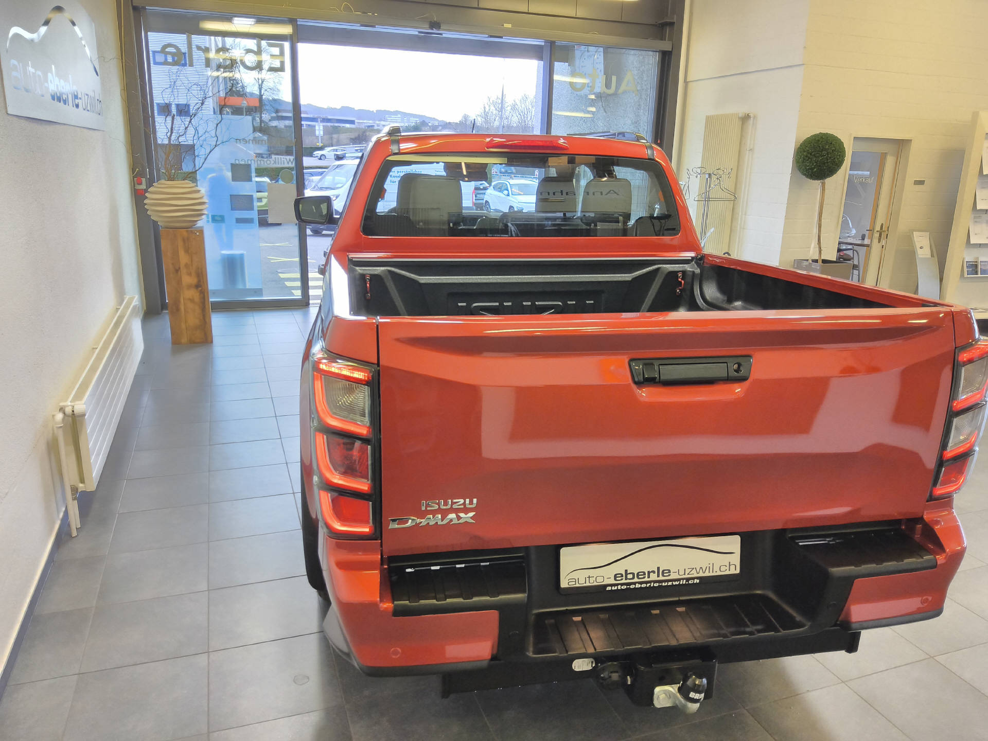 ISUZU D-Max Crew Pick-up 1.9 DDi N60 Nitro Sport 4x4-image-5