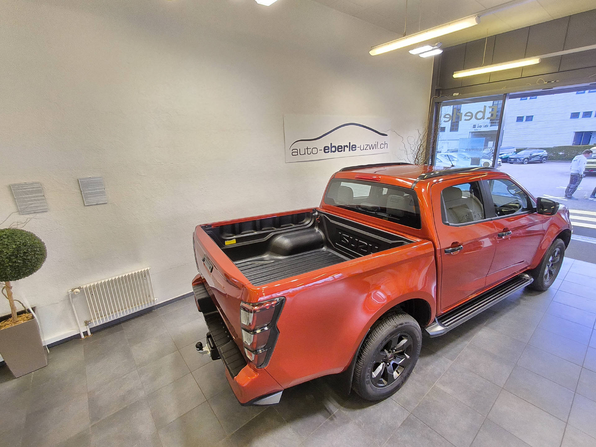 ISUZU D-Max Crew Pick-up 1.9 DDi N60 Nitro Sport 4x4-showroom-element-1