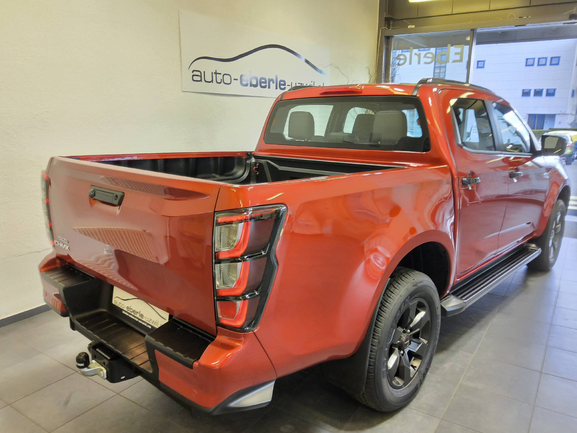 ISUZU D-Max Crew Pick-up 1.9 DDi N60 Nitro Sport 4x4-image-6