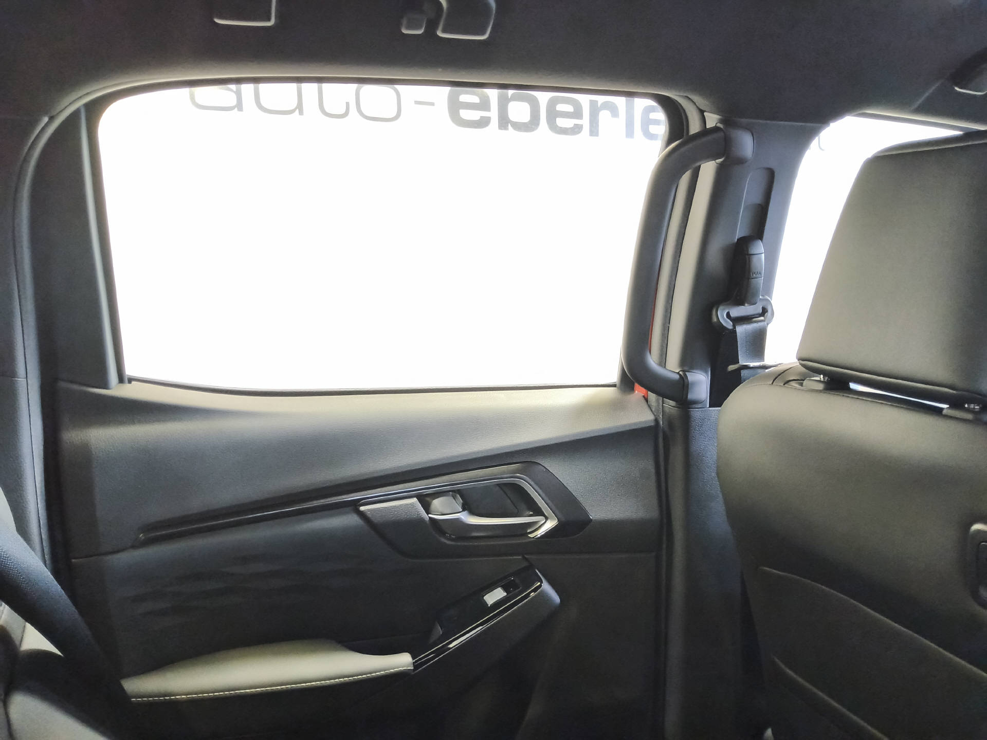 ISUZU D-Max Crew Pick-up 1.9 DDi N60 Nitro Sport 4x4-image-13