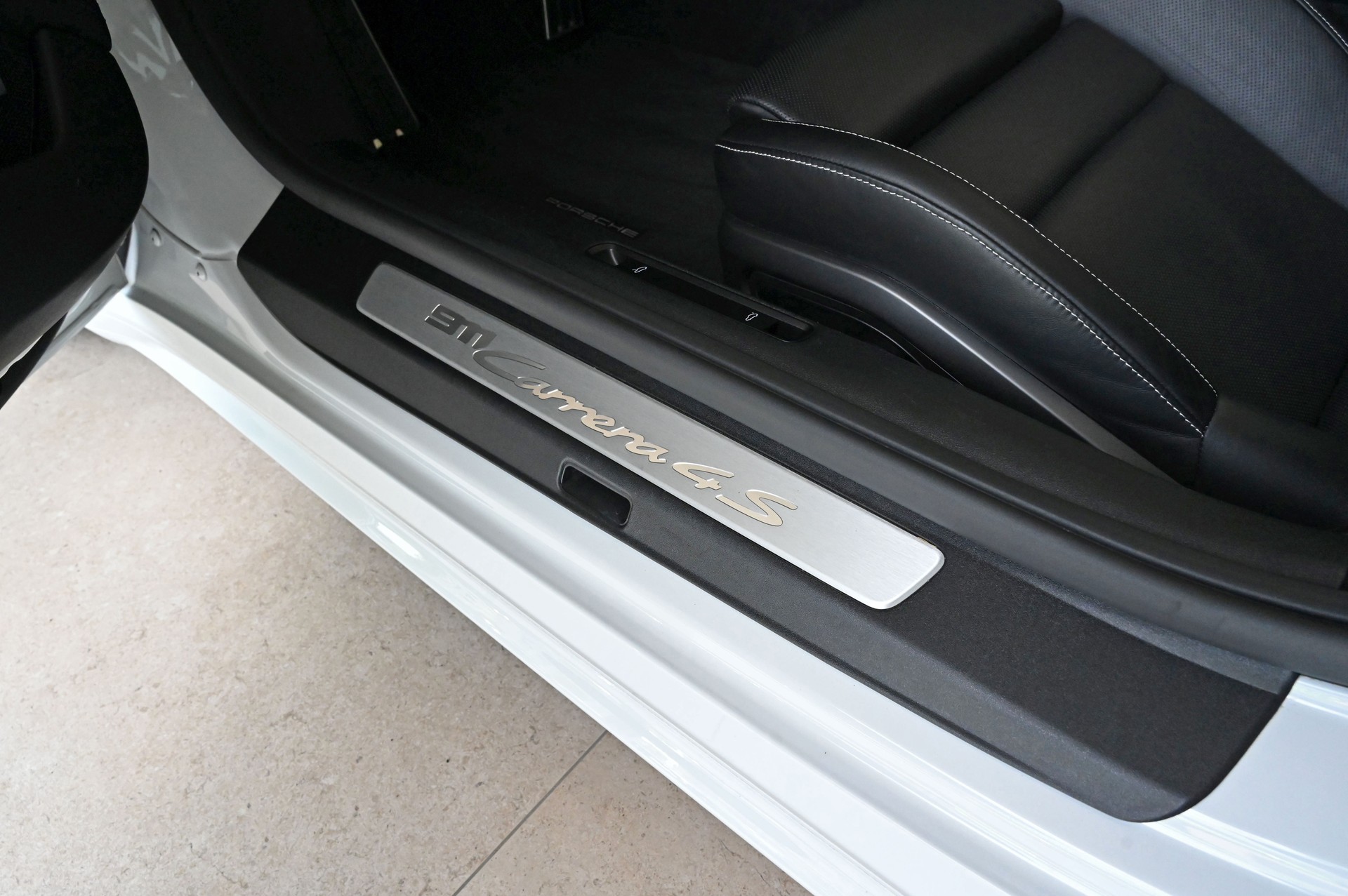 PORSCHE 911 Carrera 4S Cabriolet PDK-image-23