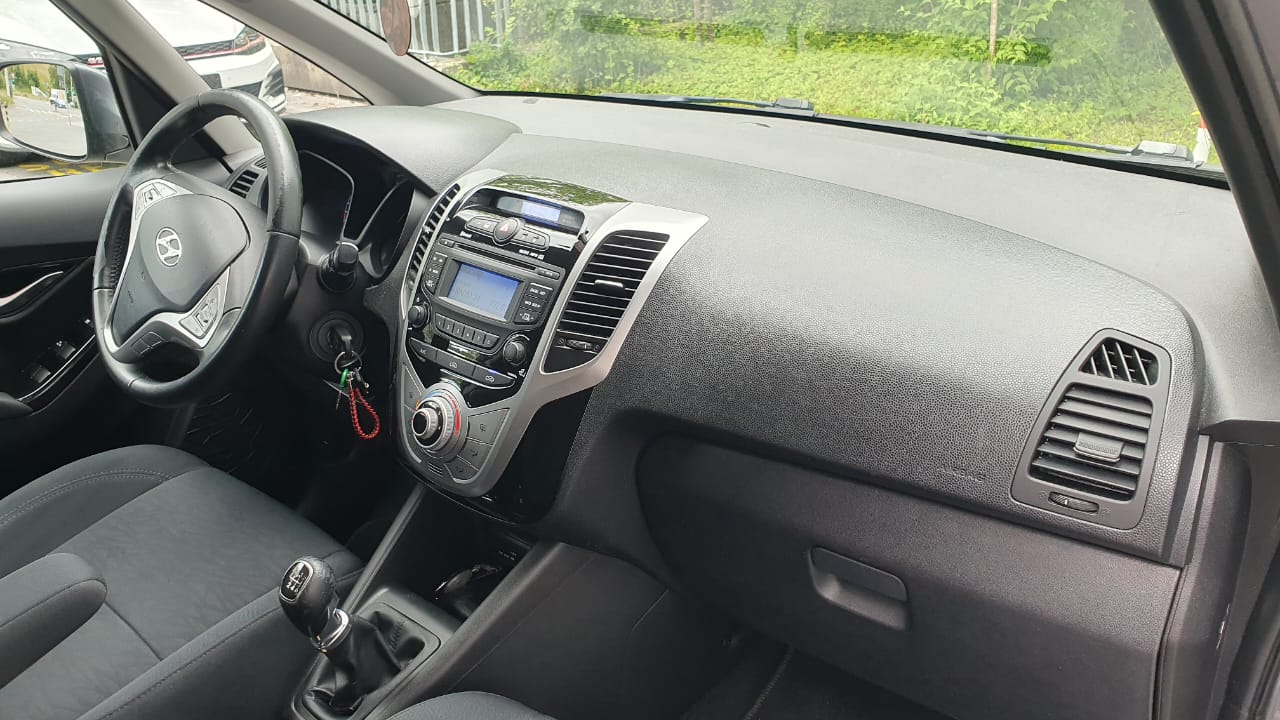 HYUNDAI 1.6 Style-image-3