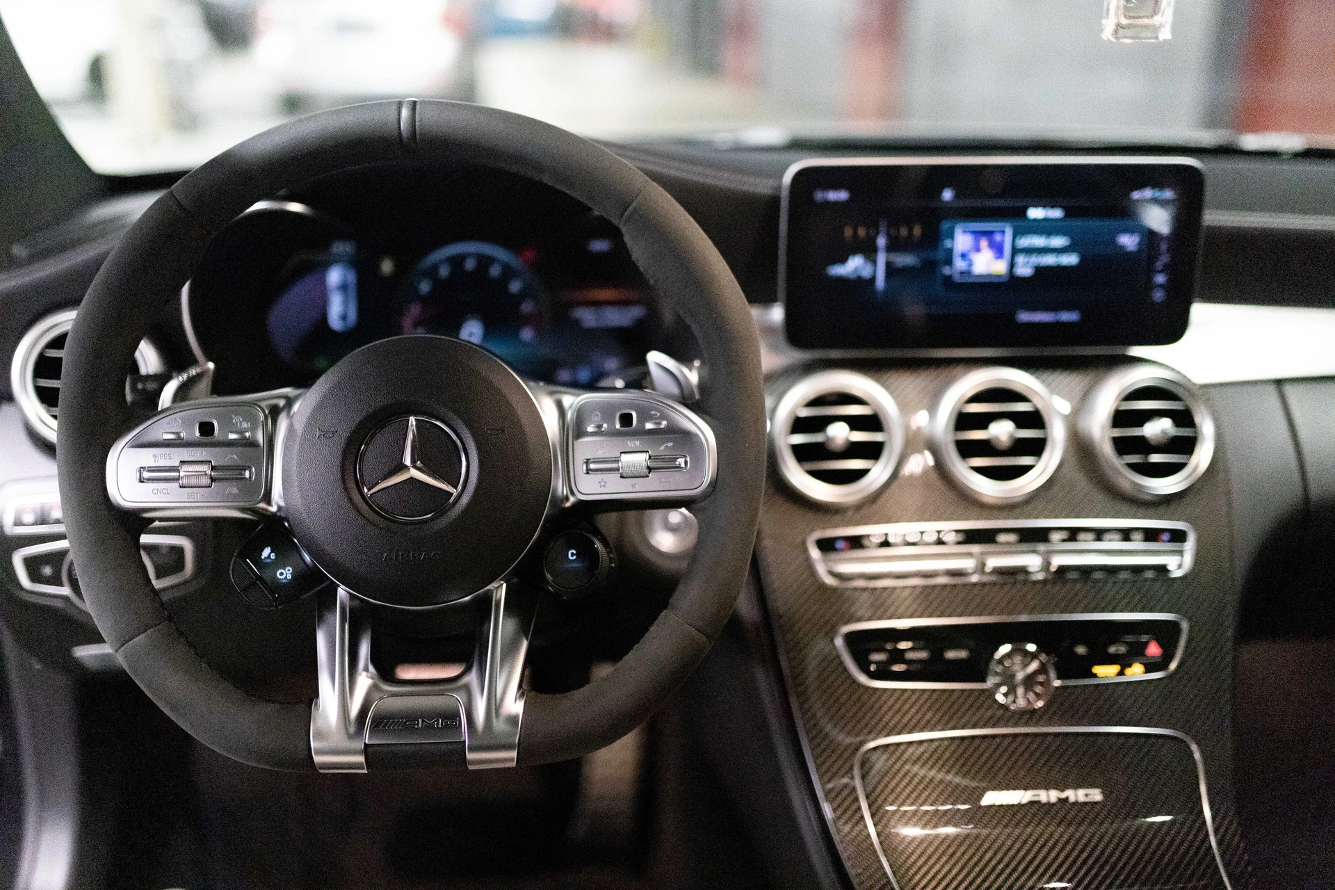 MERCEDES-BENZ C 63 S AMG 9G-tronic-image-9
