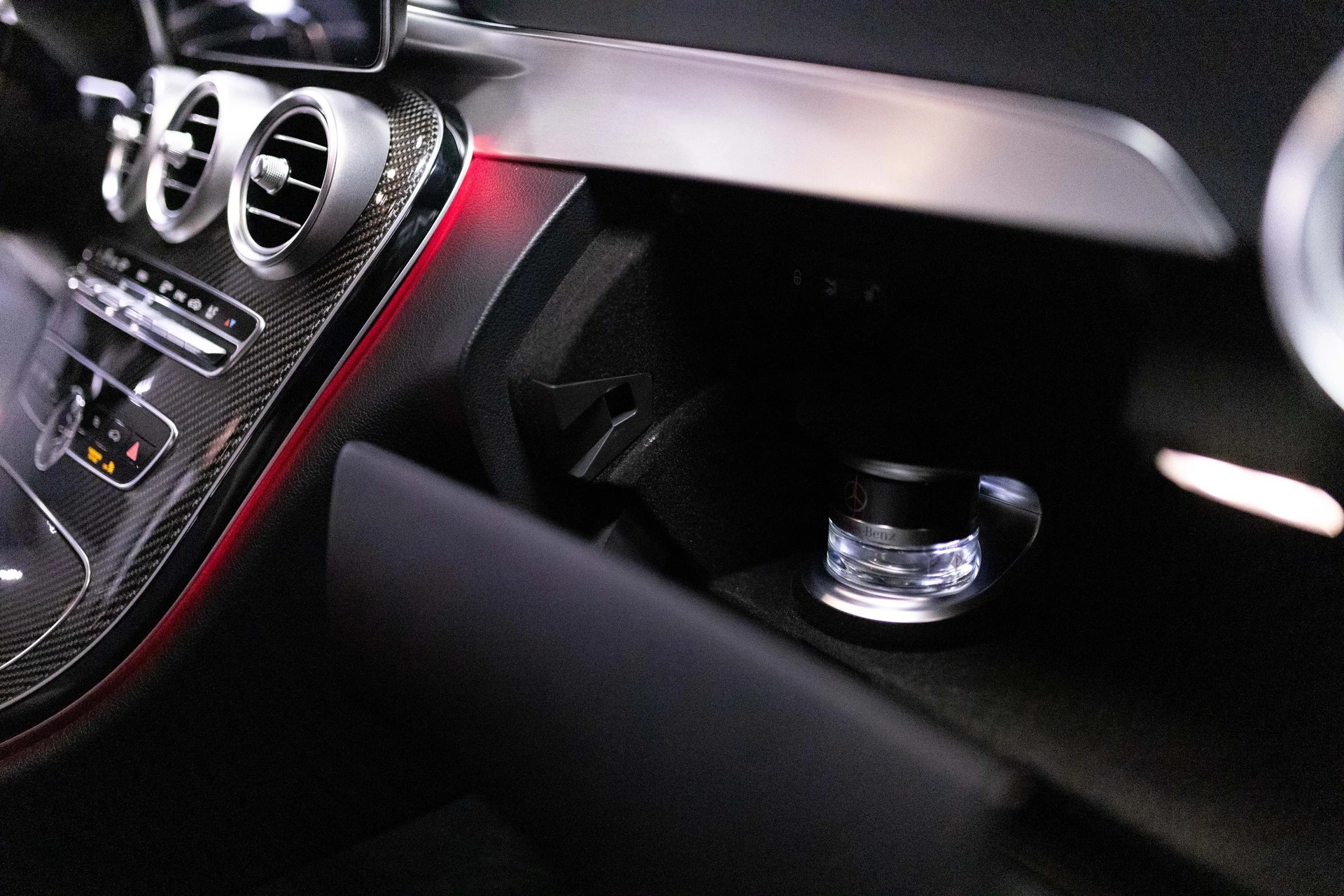 MERCEDES-BENZ C 63 S AMG 9G-tronic-image-15