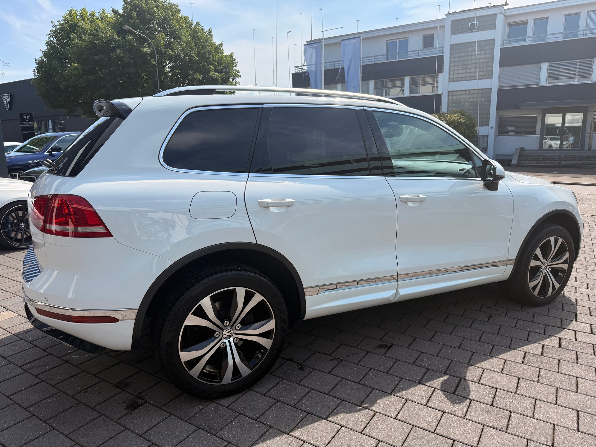 VW 3.0 TDI R-Line BMT-image-7