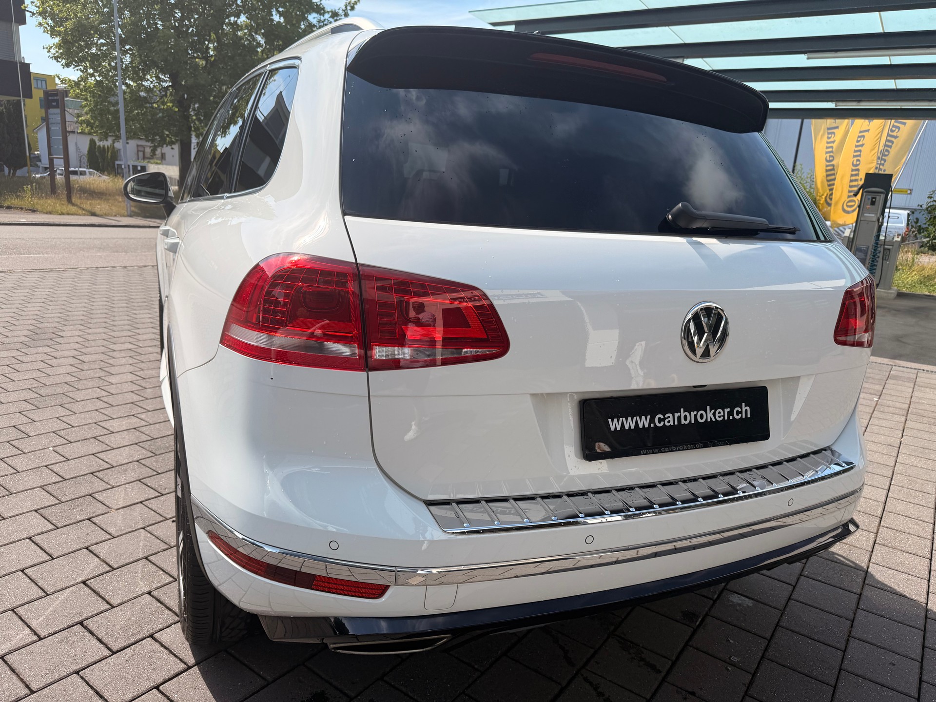 VW 3.0 TDI R-Line BMT-image-9