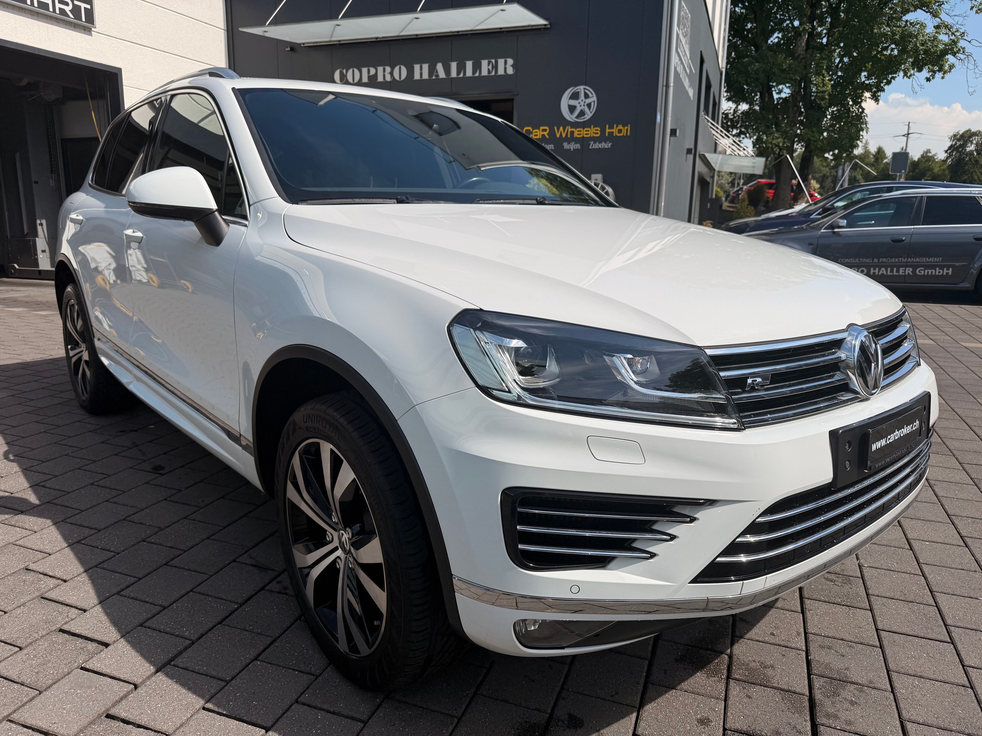 VW 3.0 TDI R-Line BMT-image-4
