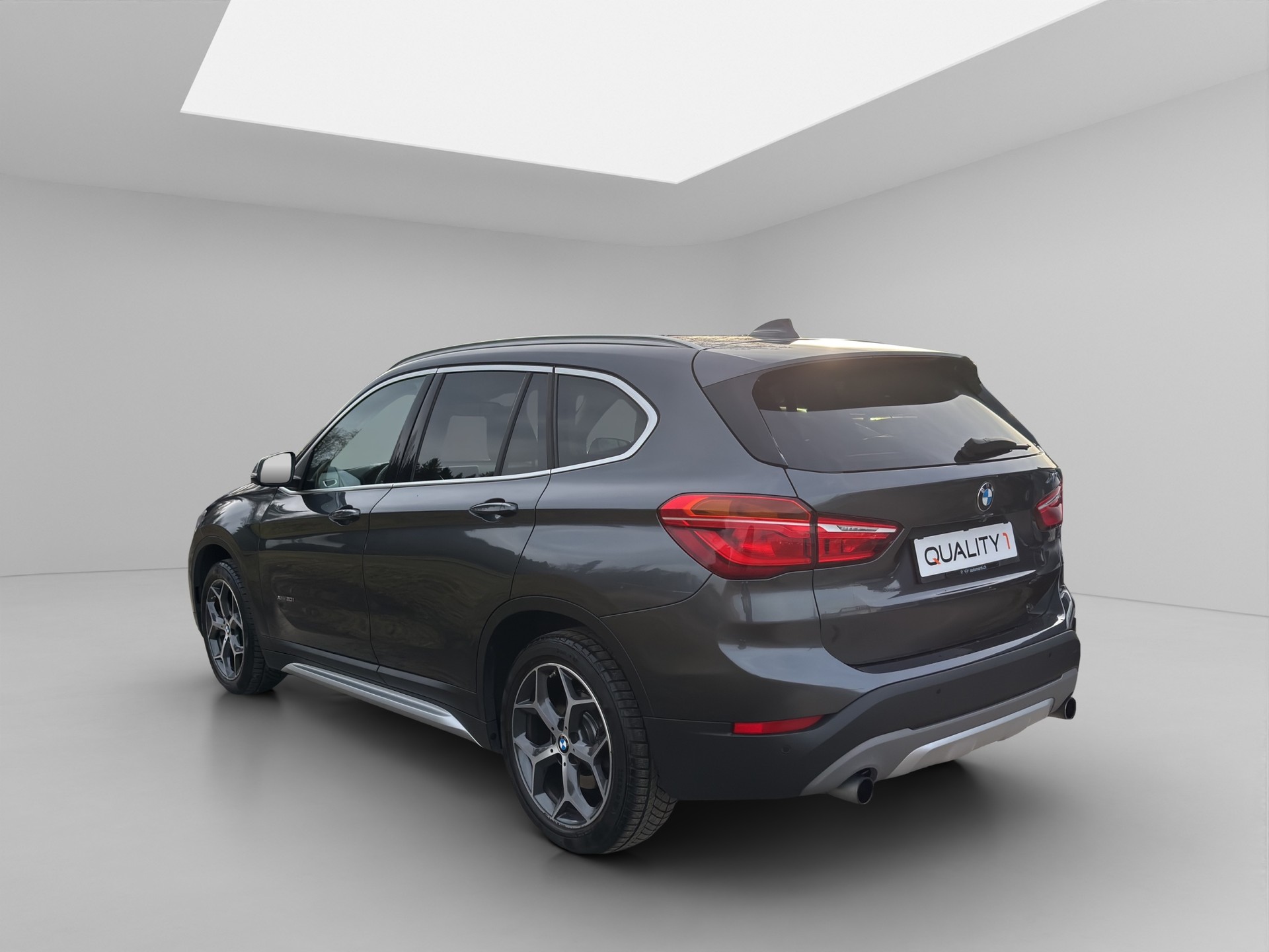 BMW X1 xDrive 20i Sport Line Steptronic-image-2