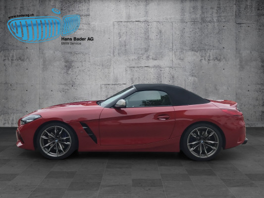 BMW Z4 M40i-showroom-element-2