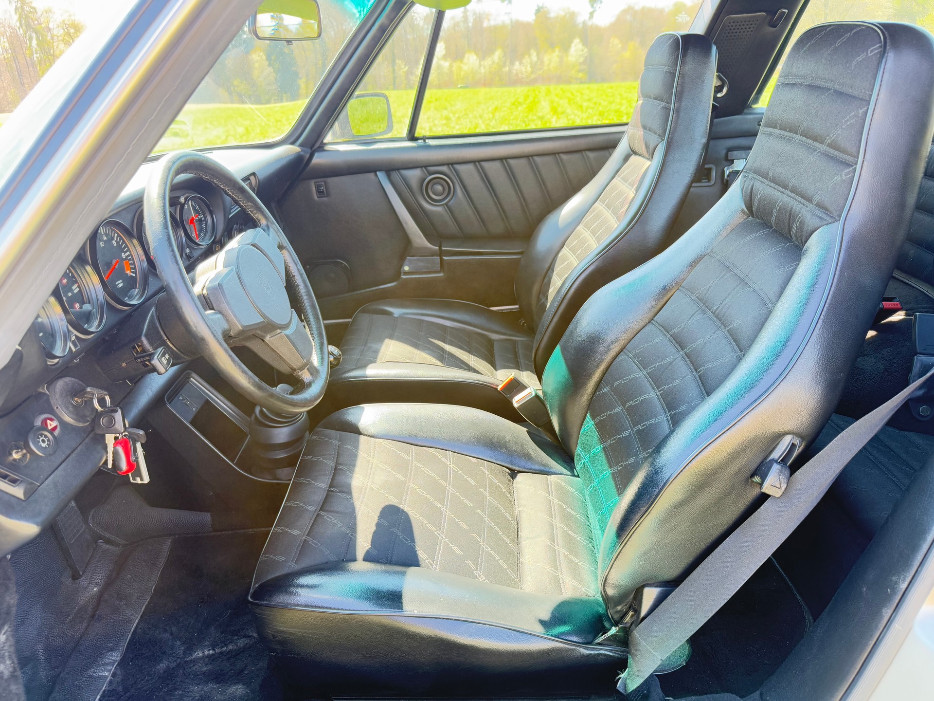 PORSCHE 911 3,2 Carrera Targa Veteranenstatus-image-7