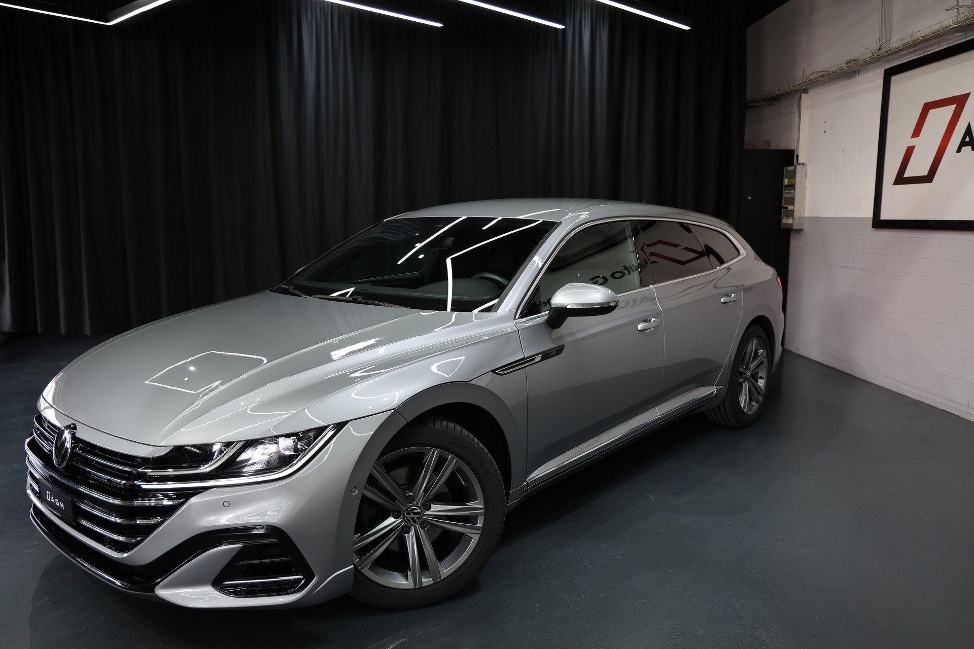 VW Arteon SB 2.0 TDI R-Line 4Motion DSG Shooting Brake-image-25
