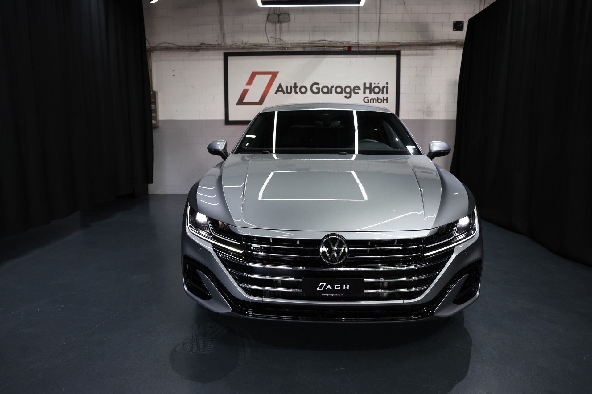 VW Arteon SB 2.0 TDI R-Line 4Motion DSG Shooting Brake-image-27