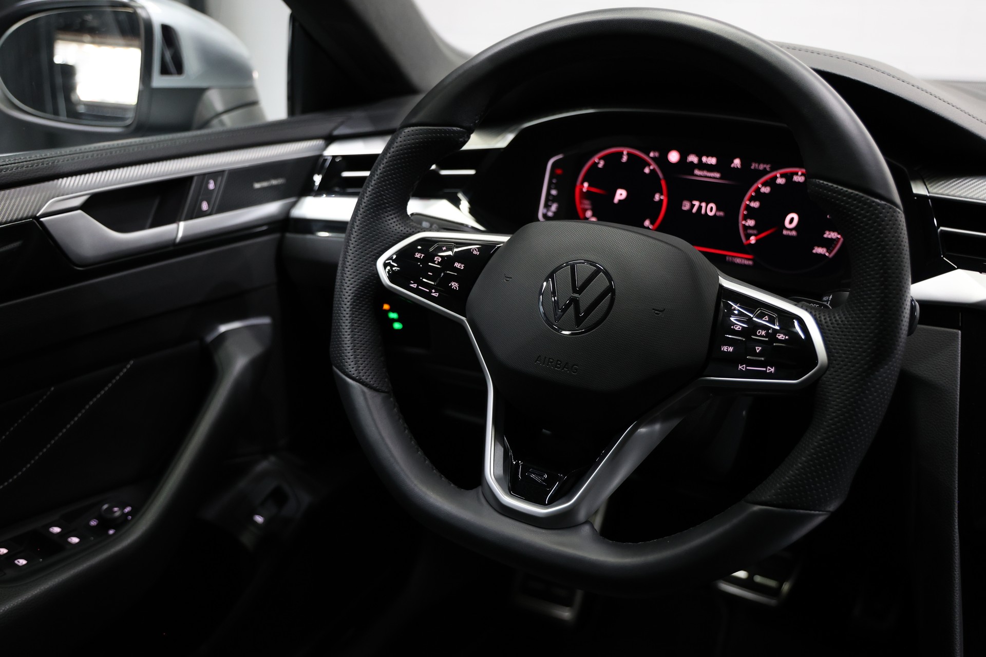 VW Arteon SB 2.0 TDI R-Line 4Motion DSG Shooting Brake-image-16