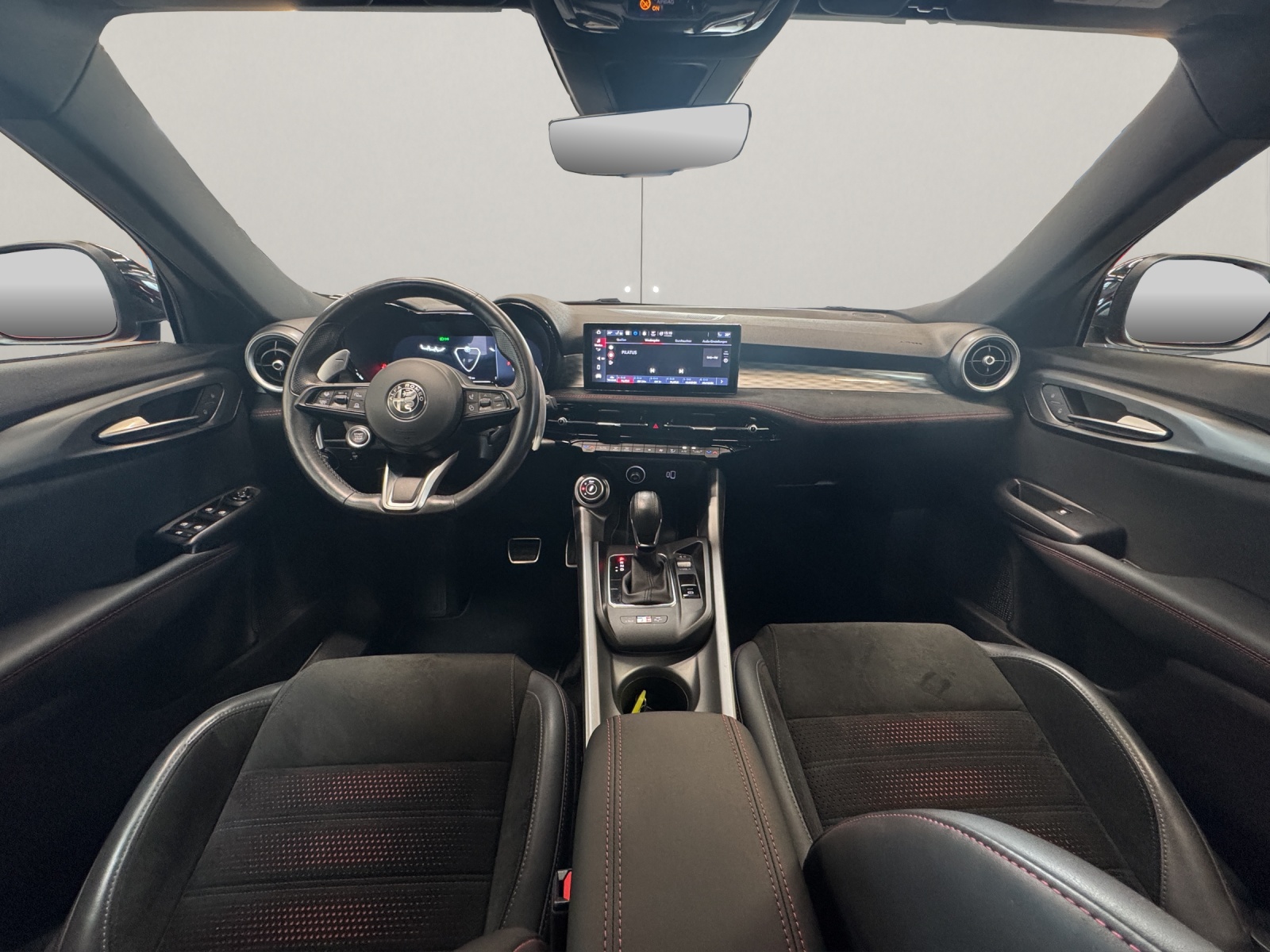 ALFA ROMEO Tonale 1.3 Plug-in Hybrid Veloce Q4-image-8