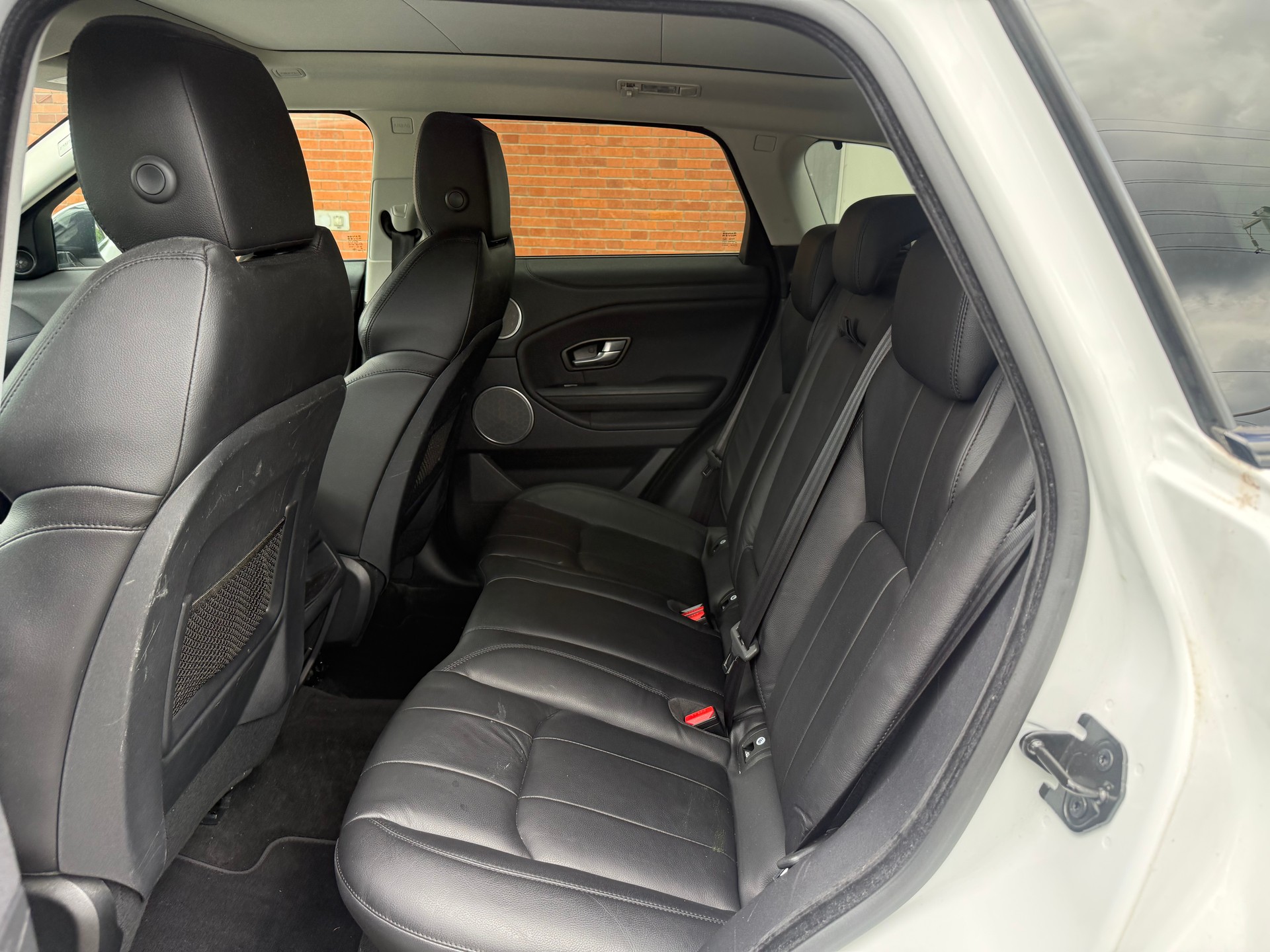 LAND ROVER Range Rover Evoque 2.0 TD4 HSE AT9-image-10