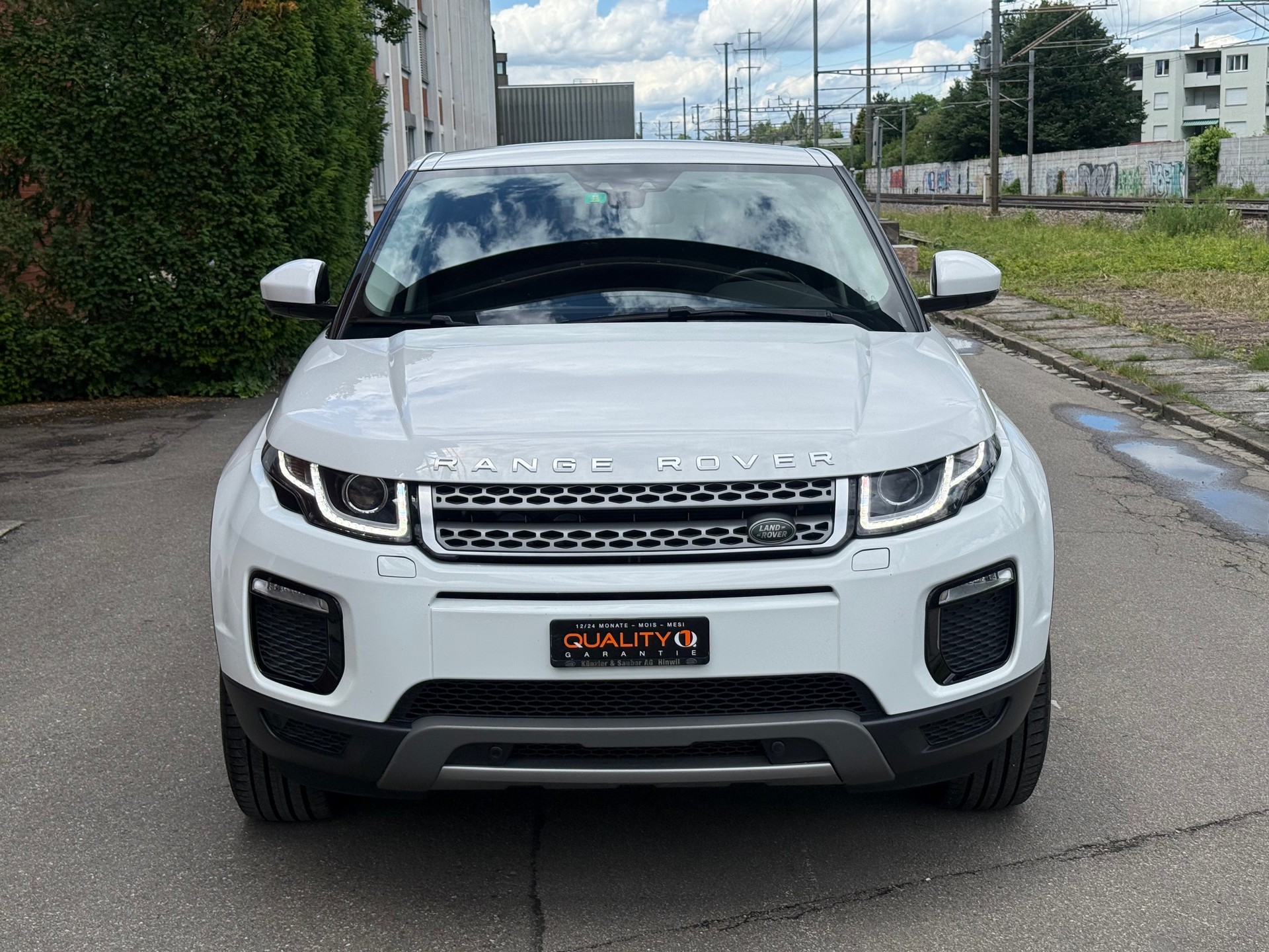LAND ROVER Range Rover Evoque 2.0 TD4 HSE AT9-image-0