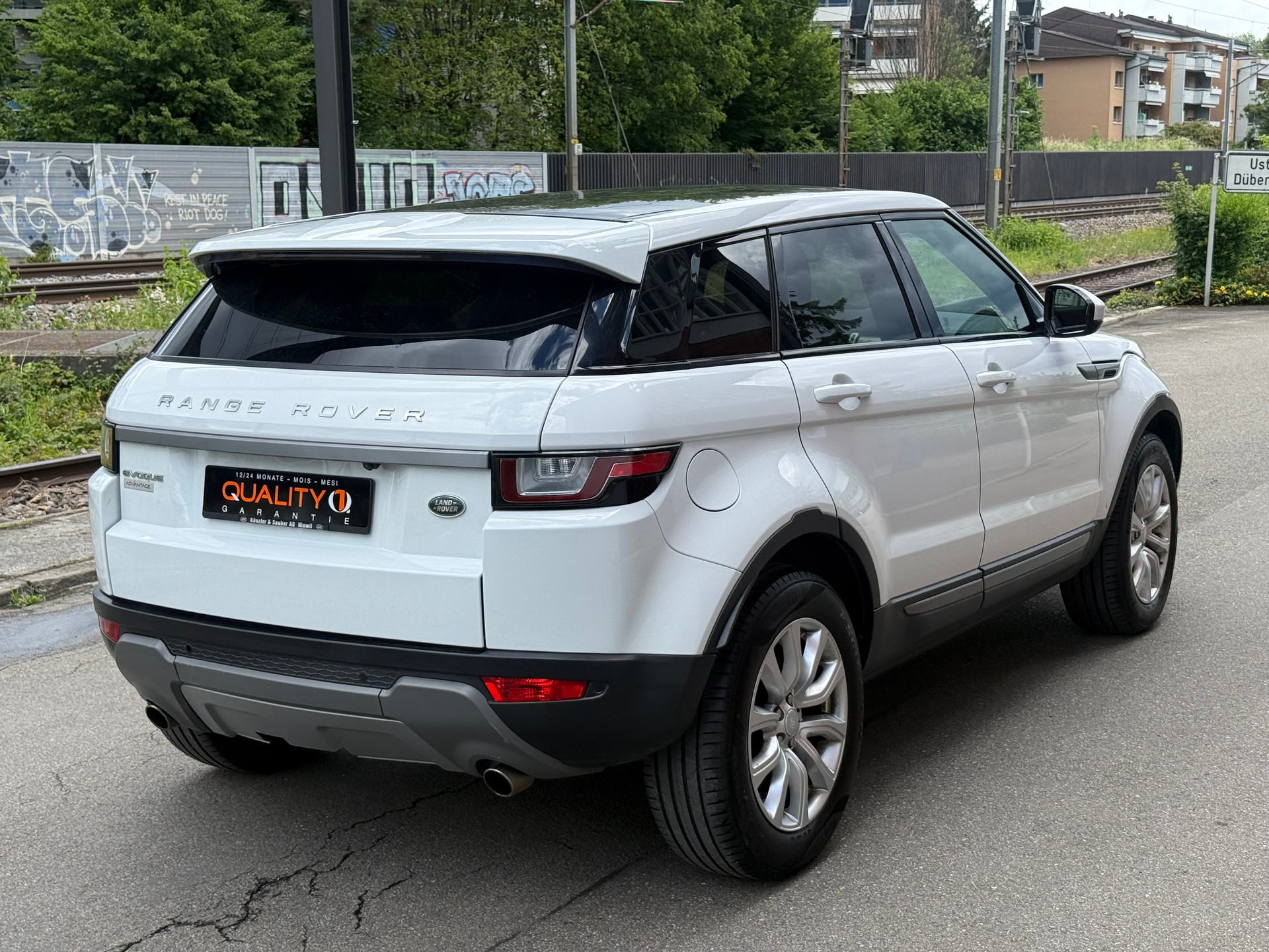 LAND ROVER Range Rover Evoque 2.0 TD4 HSE AT9-image-5