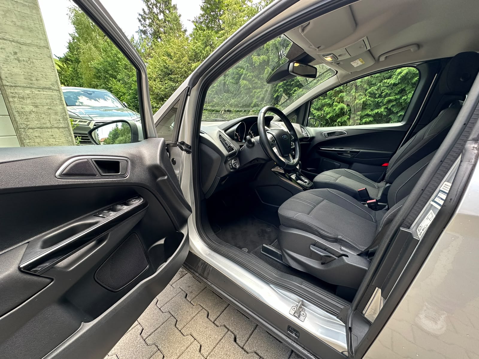 FORD B-Max 1.6 Ti-VCT Titanium PowerShift-image-10