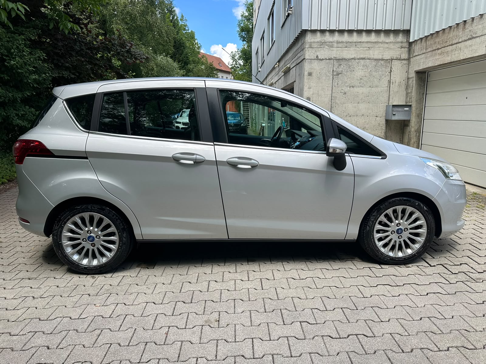 FORD B-Max 1.6 Ti-VCT Titanium PowerShift-image-6