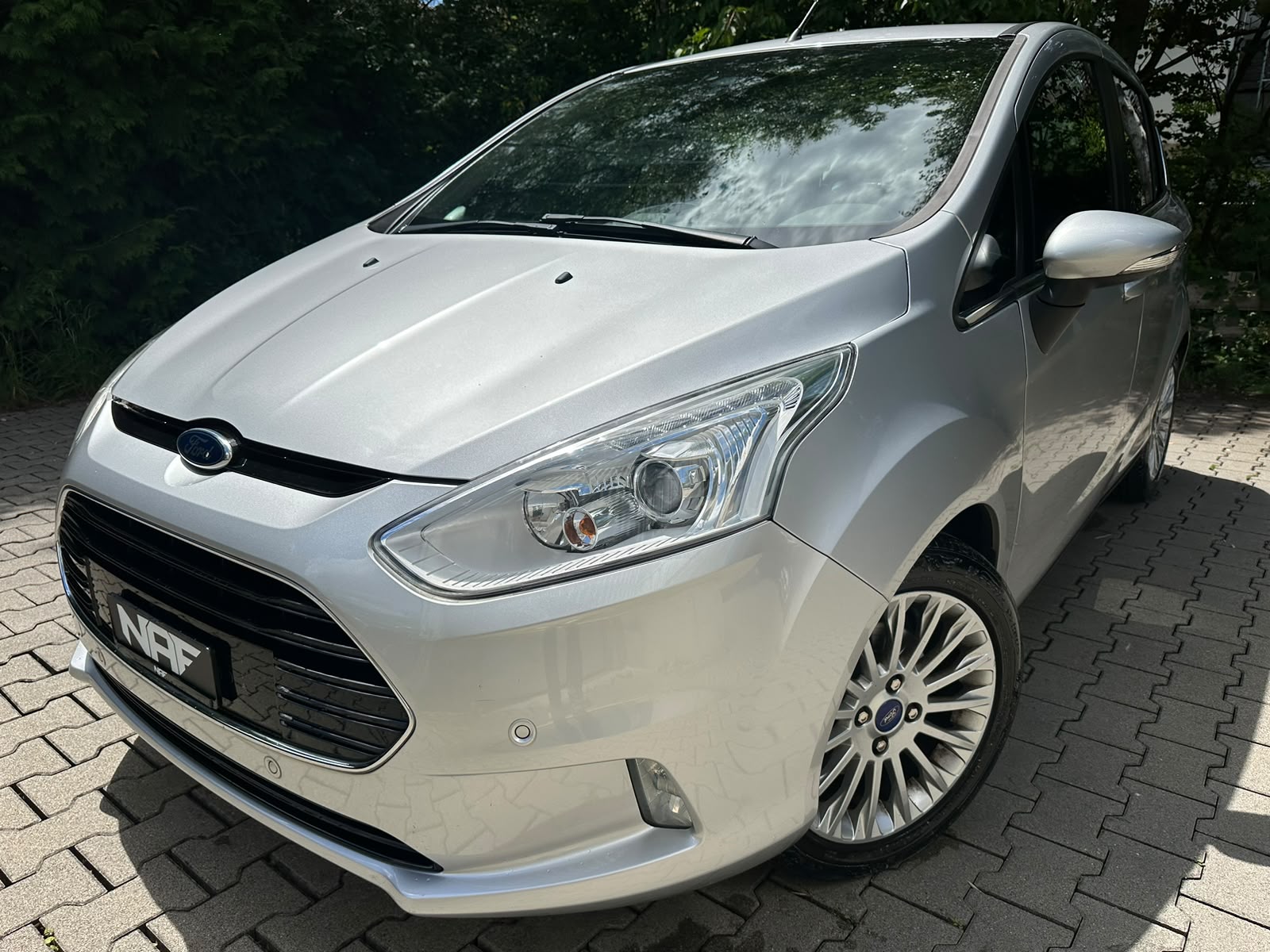 FORD B-Max 1.6 Ti-VCT Titanium PowerShift-image-0