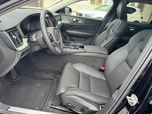 VOLVO V60 2.0 T6 TE Ultimate Bright eAWD-image-10